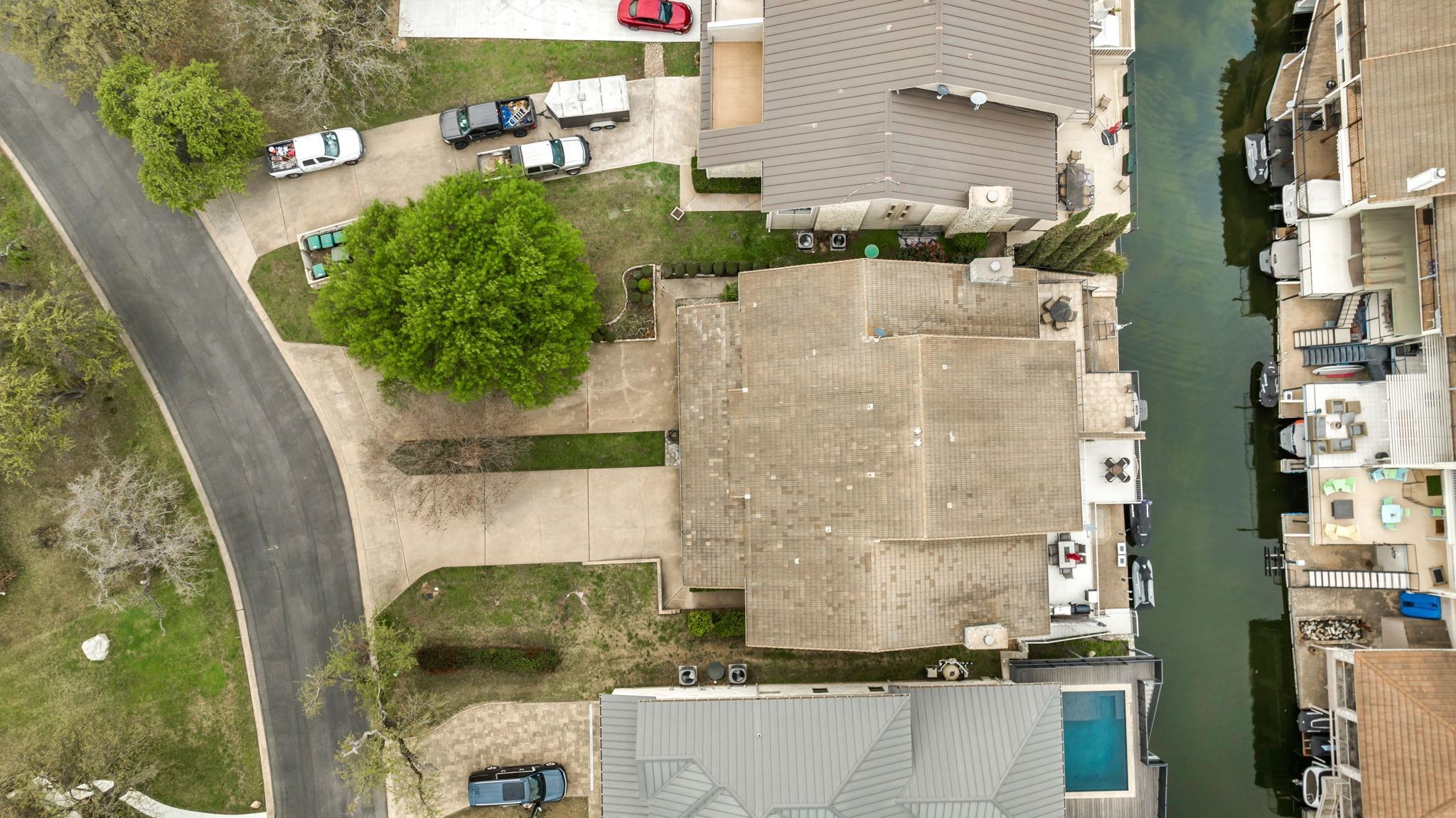 409 Lucy Ln