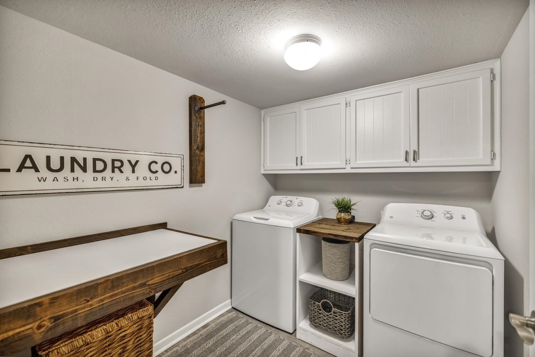 409 Lucy Ln