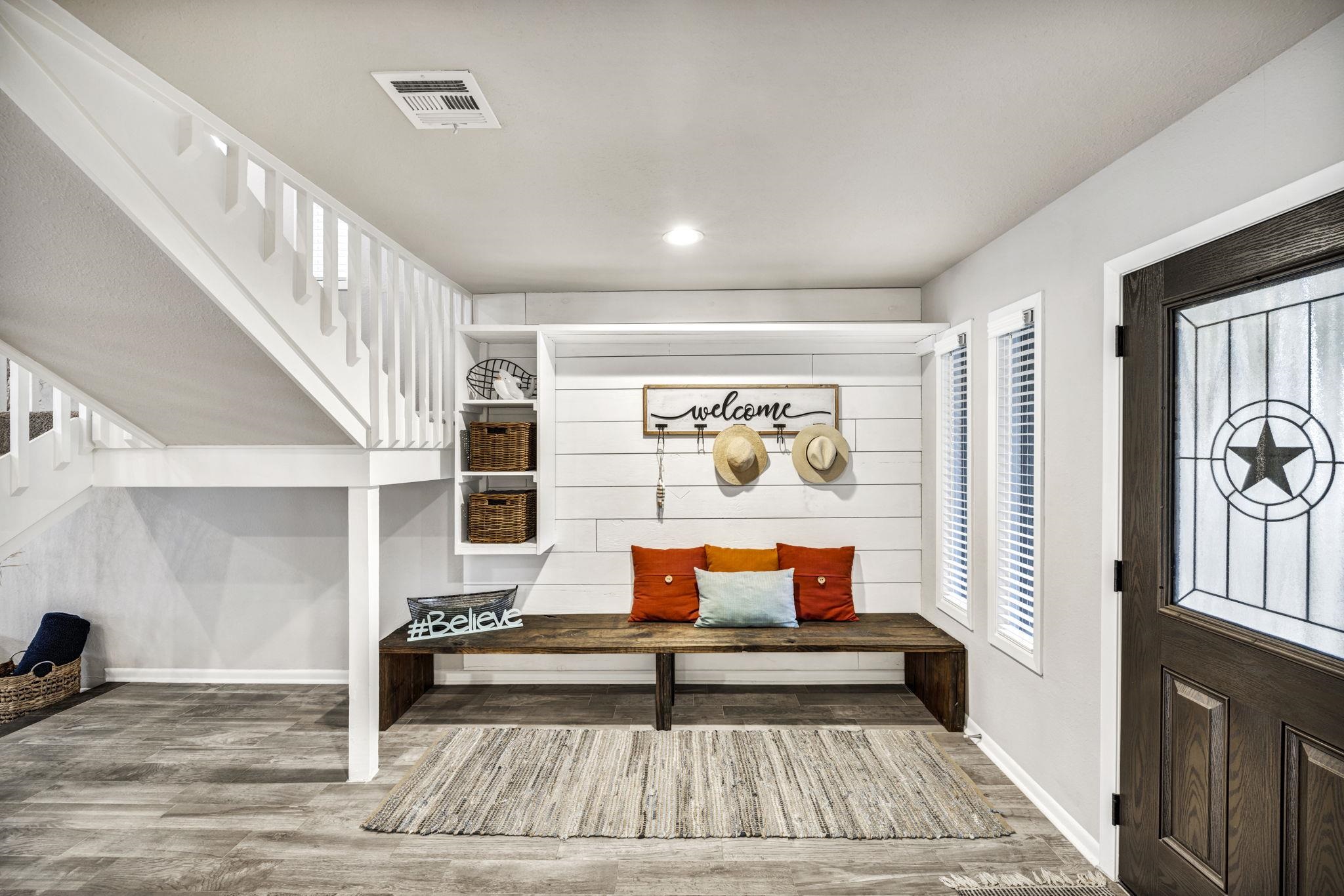 409 Lucy Ln