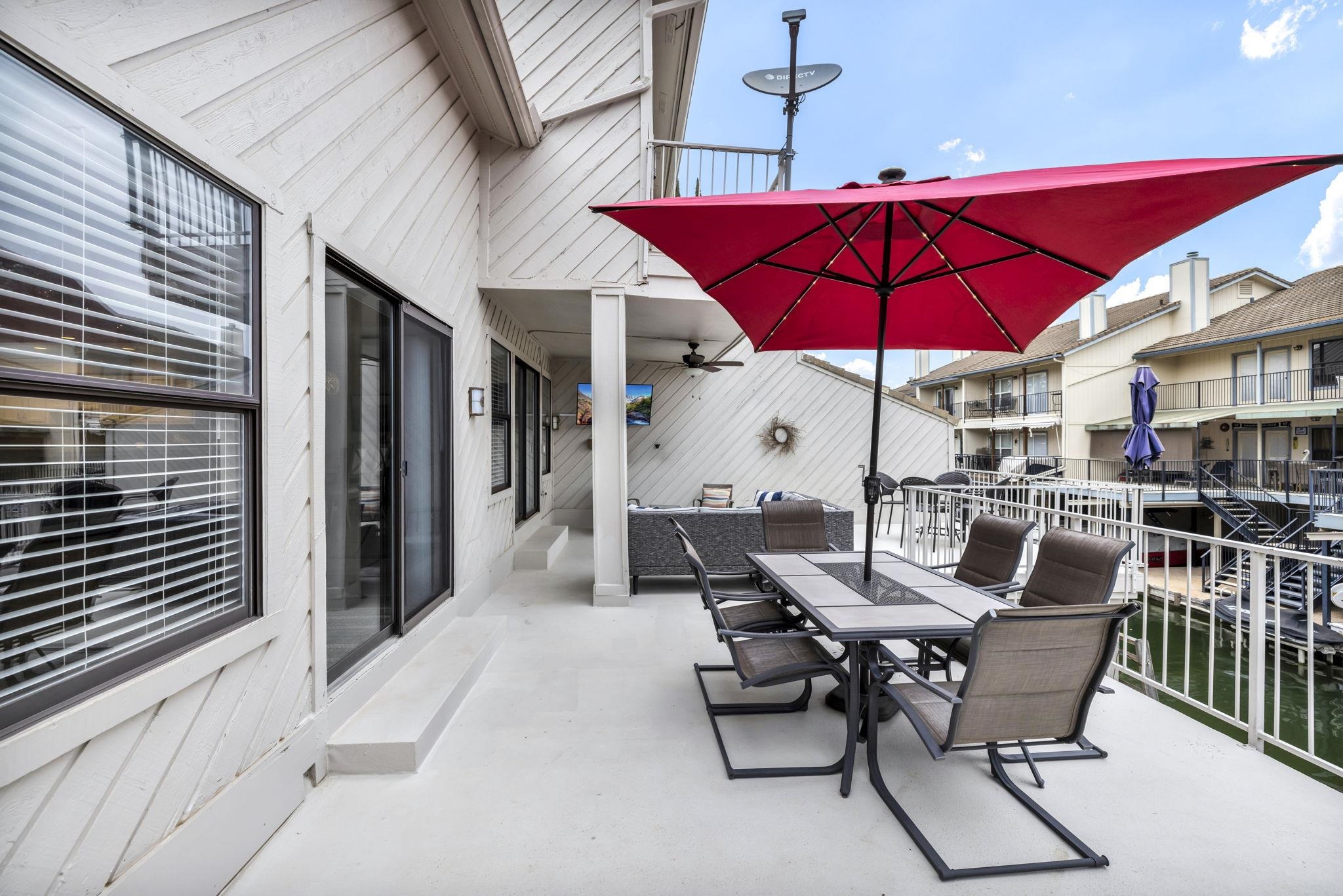 409 Lucy Ln