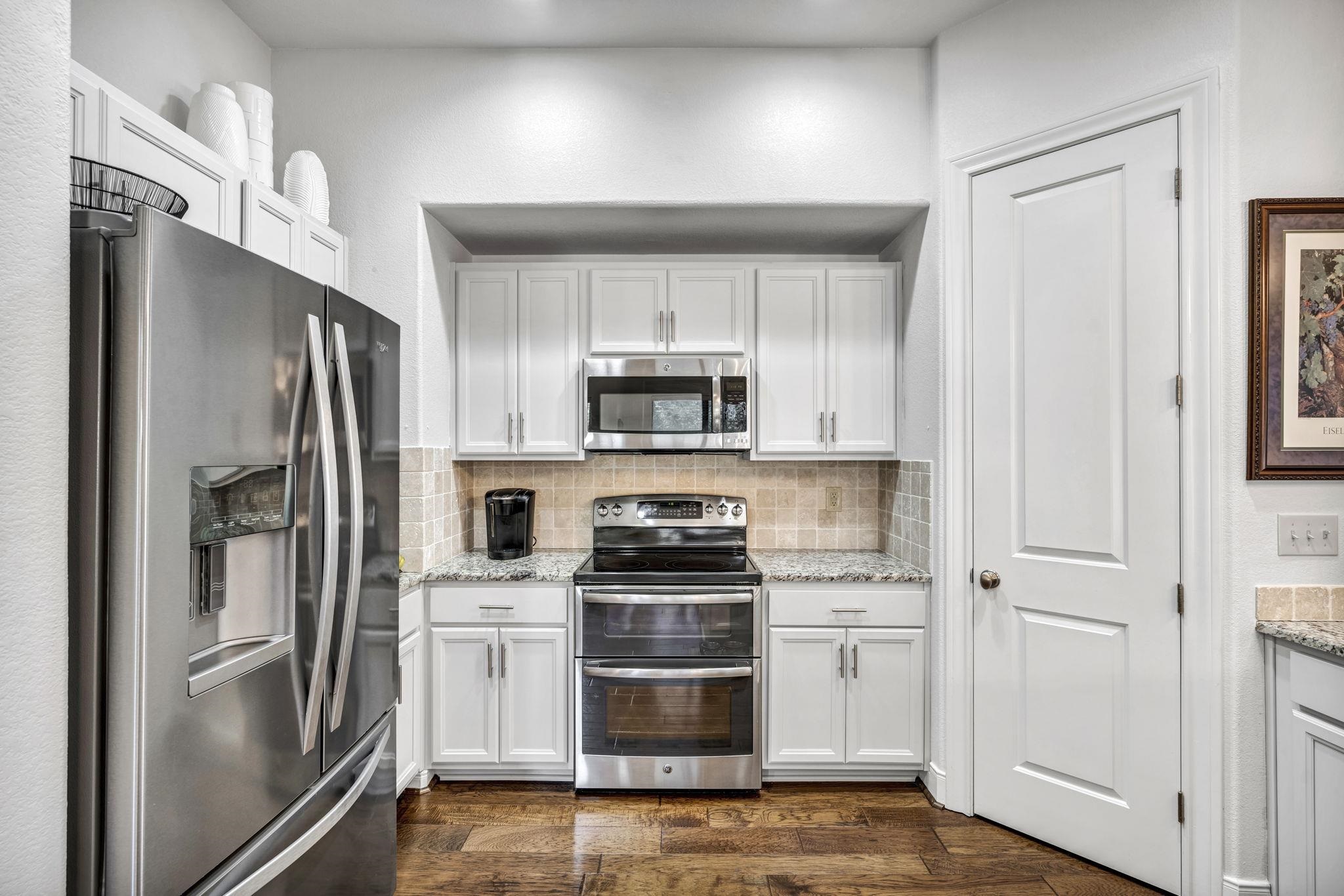 102 Milan Ct