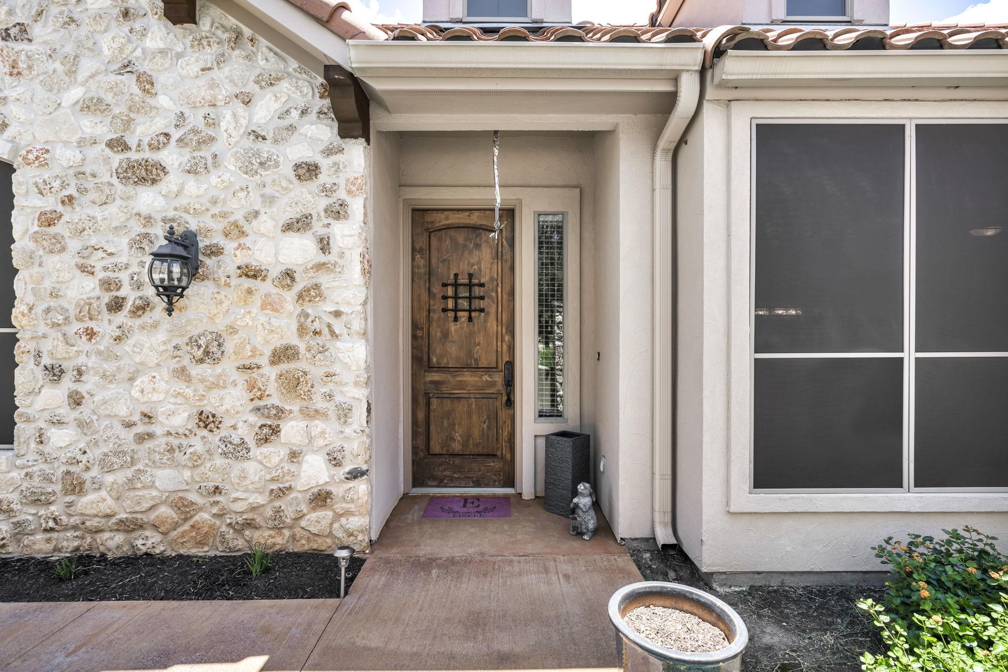 102 Milan Ct