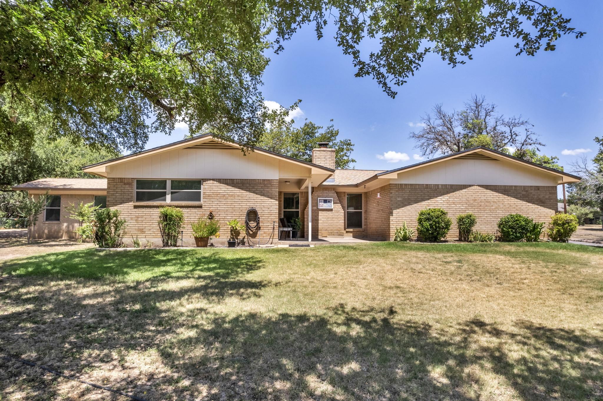 1312 Post Oak Cir