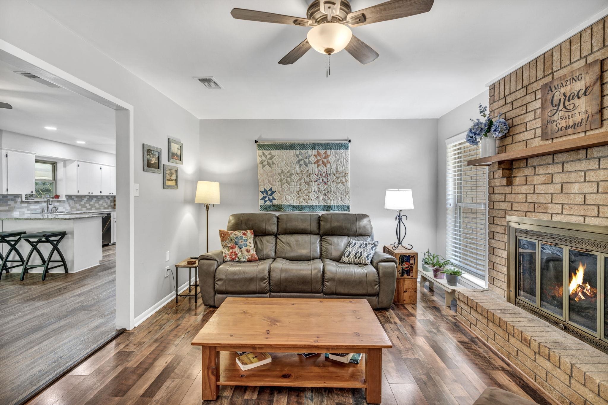 1312 Post Oak Cir