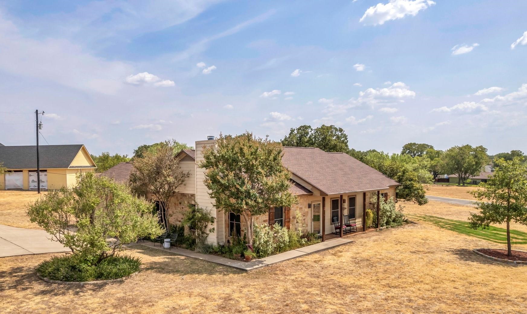 355 Highland Dr