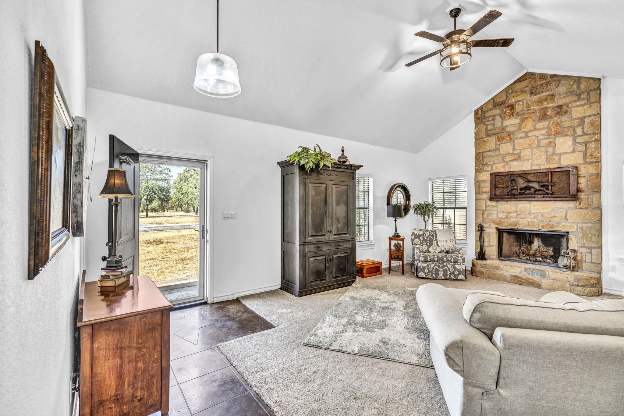 355 Highland Dr