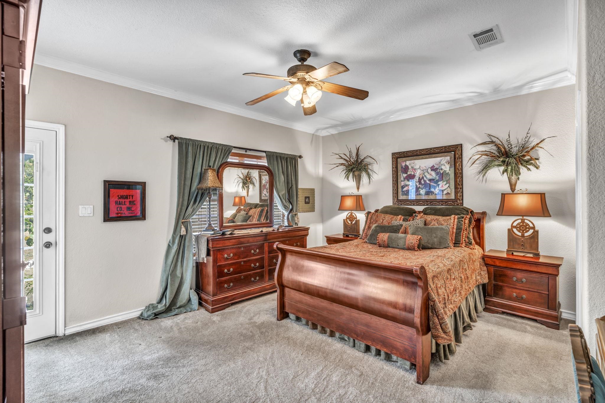 355 Highland Dr