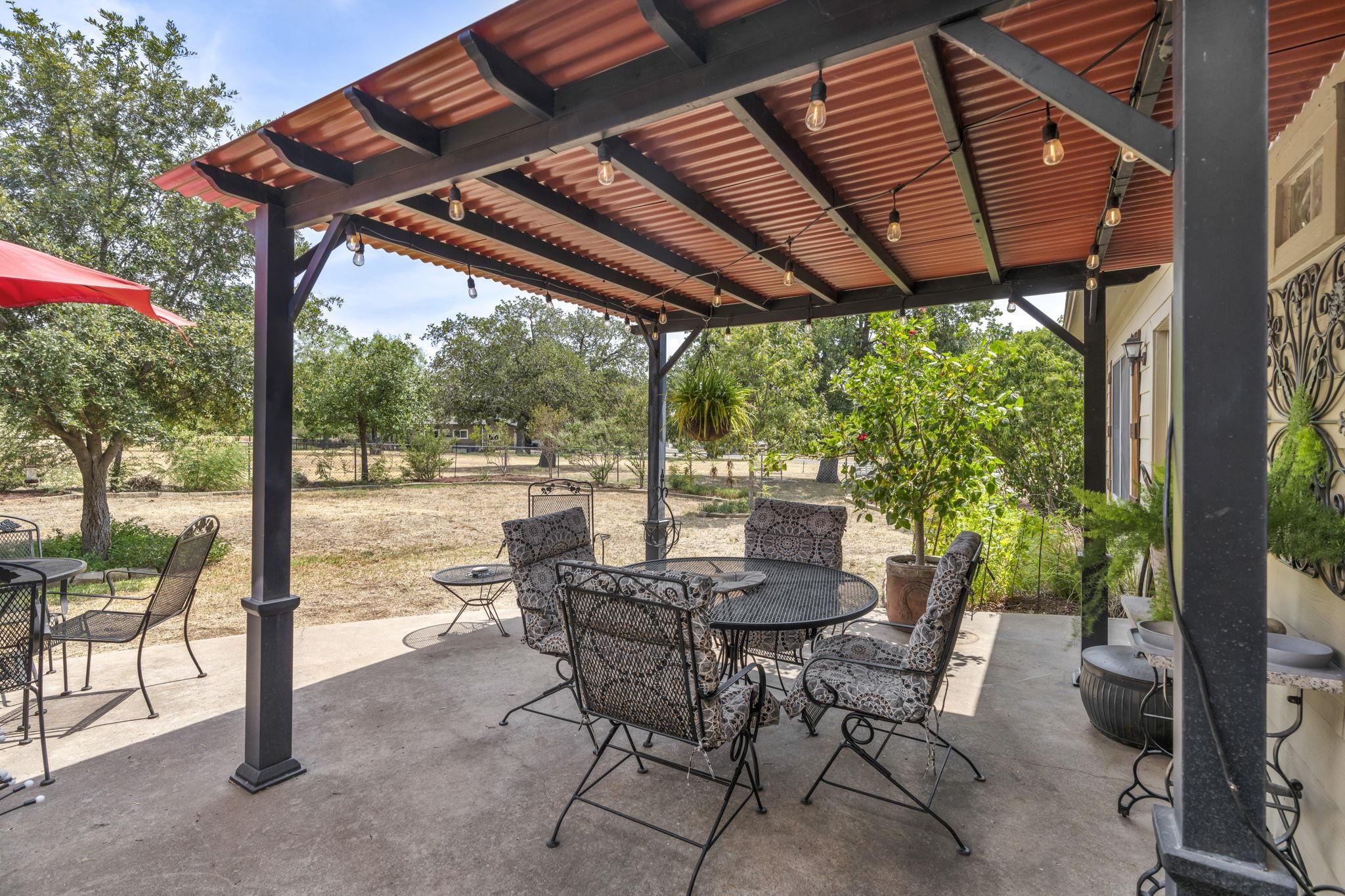 355 Highland Dr