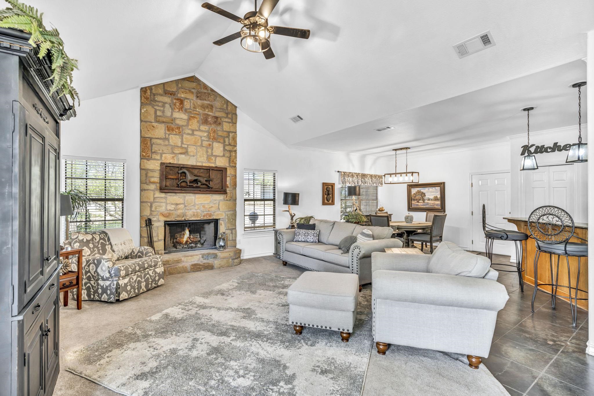 355 Highland Dr