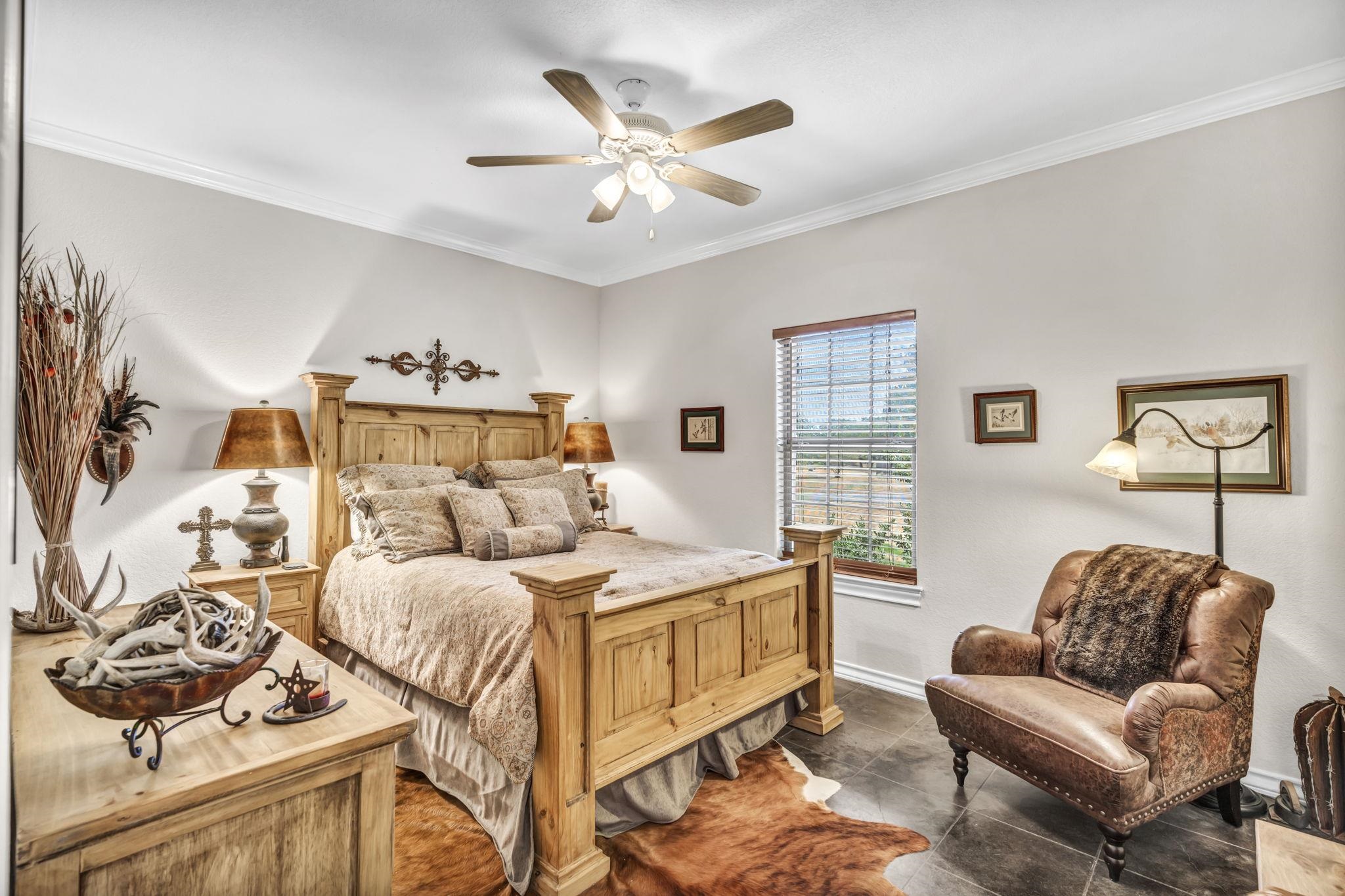 355 Highland Dr