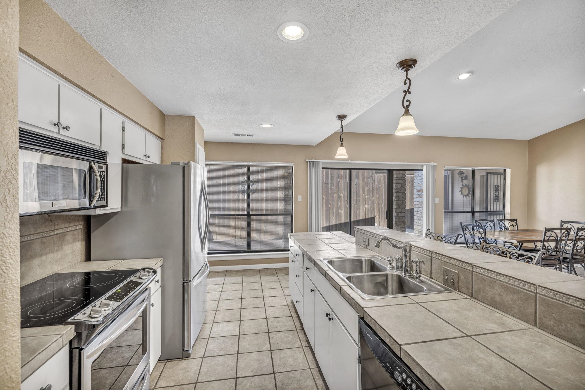 1108 Hi Stirrup #12 Unit Upper Deck