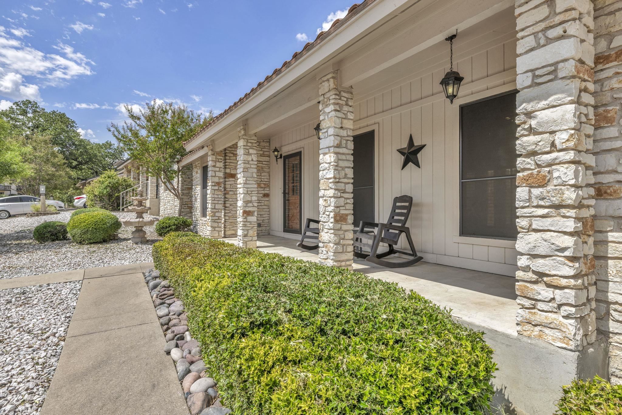 1108 Hi Stirrup #12 Unit Upper Deck