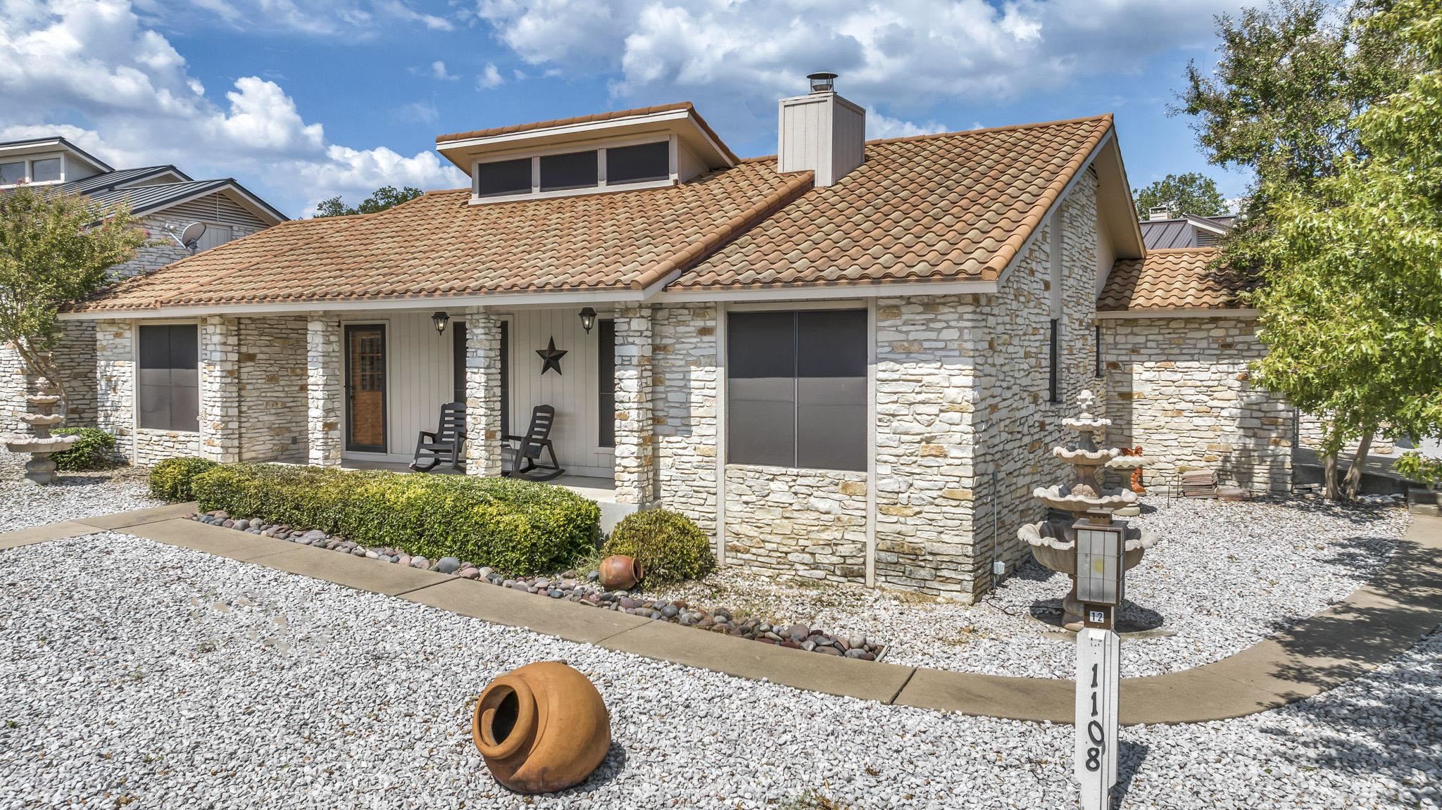 1108 Hi Stirrup #12 Unit Upper Deck