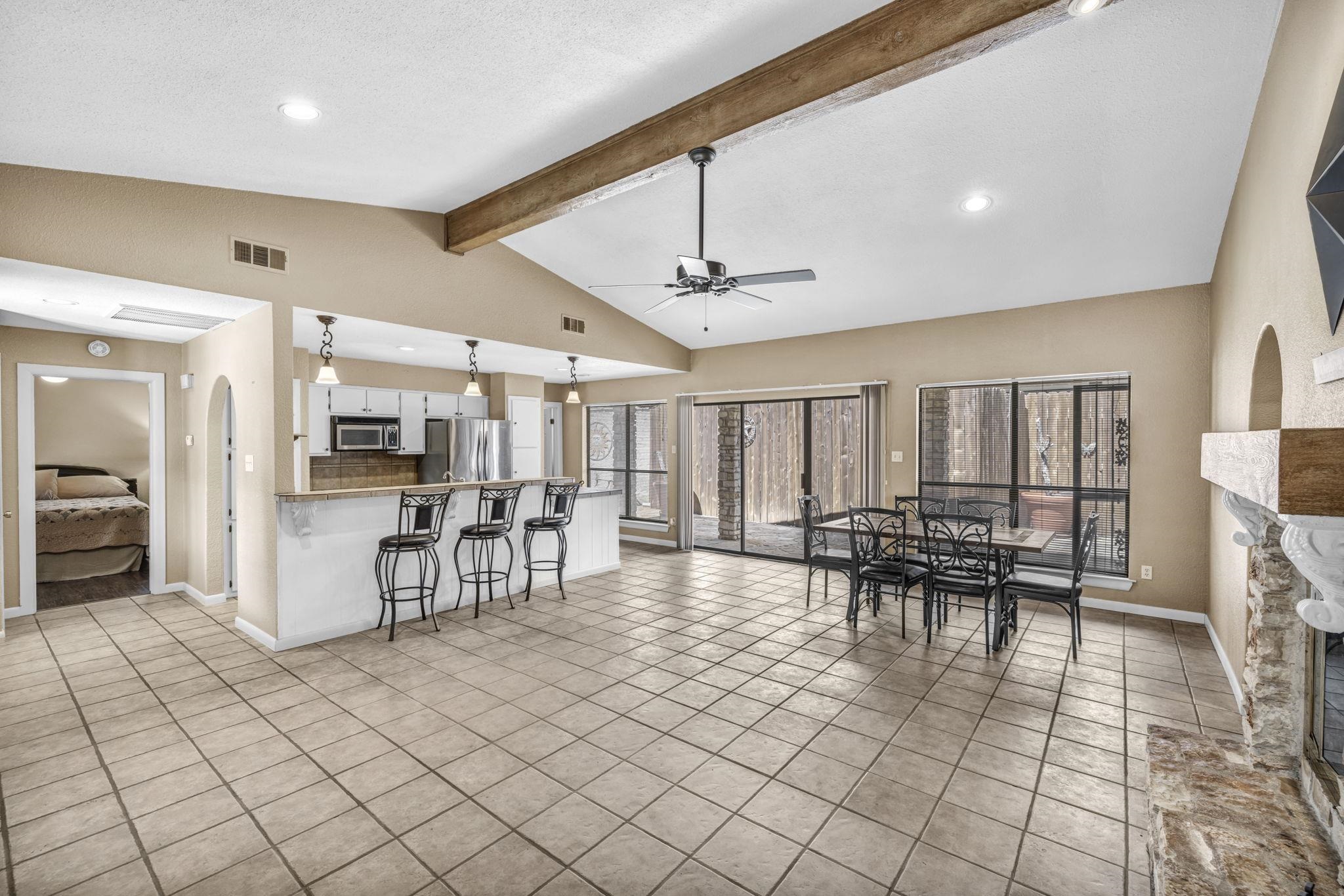 1108 Hi Stirrup #12 Unit Upper Deck