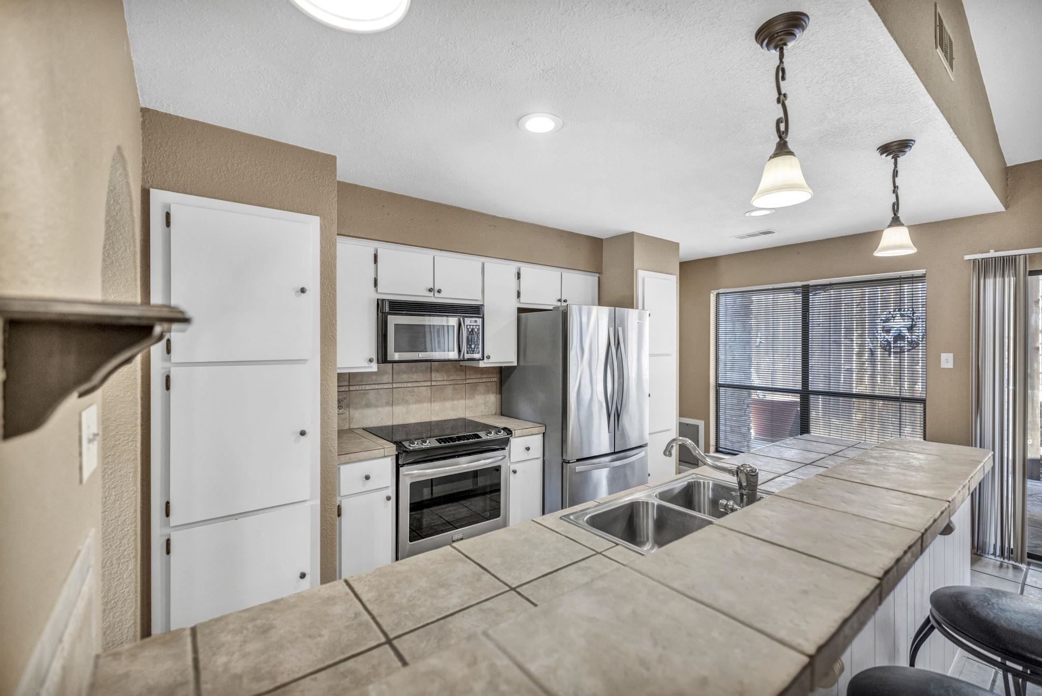 1108 Hi Stirrup #12 Unit Upper Deck