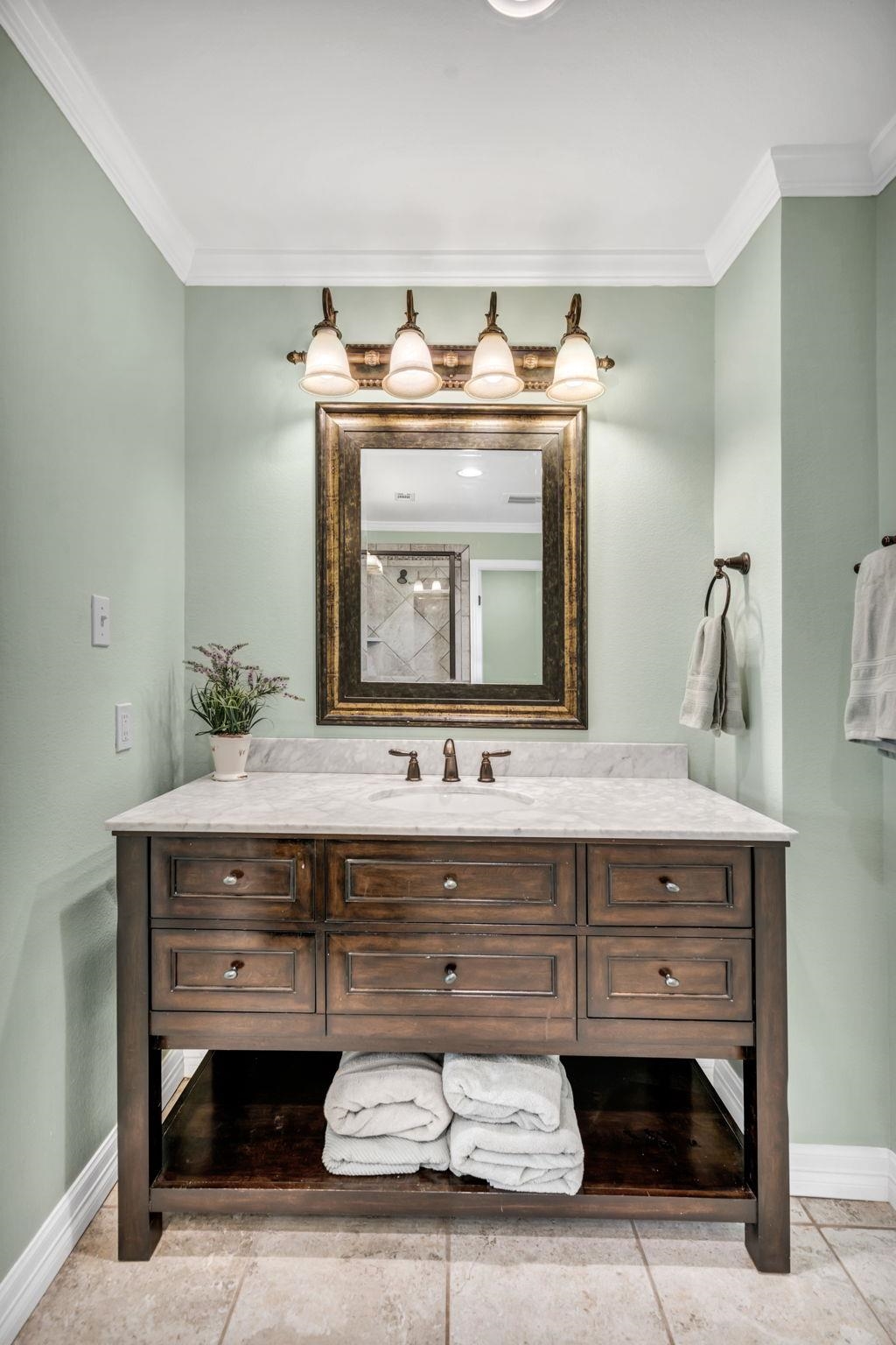 703 Red Sails, Horseshoe Bay, TX 78657