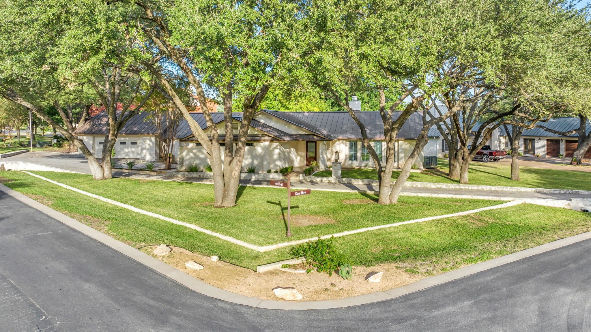 703 Red Sails, Horseshoe Bay, TX 78657