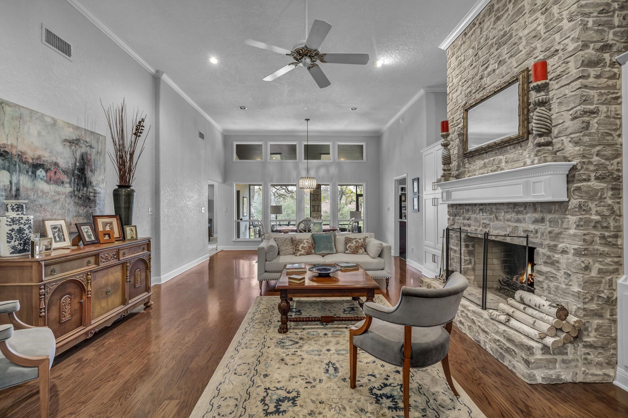 1422 Hi Circle North