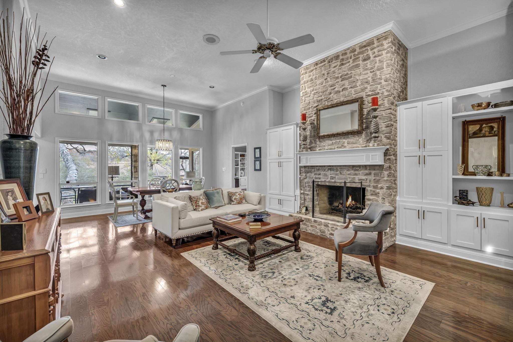 1422 Hi Circle North