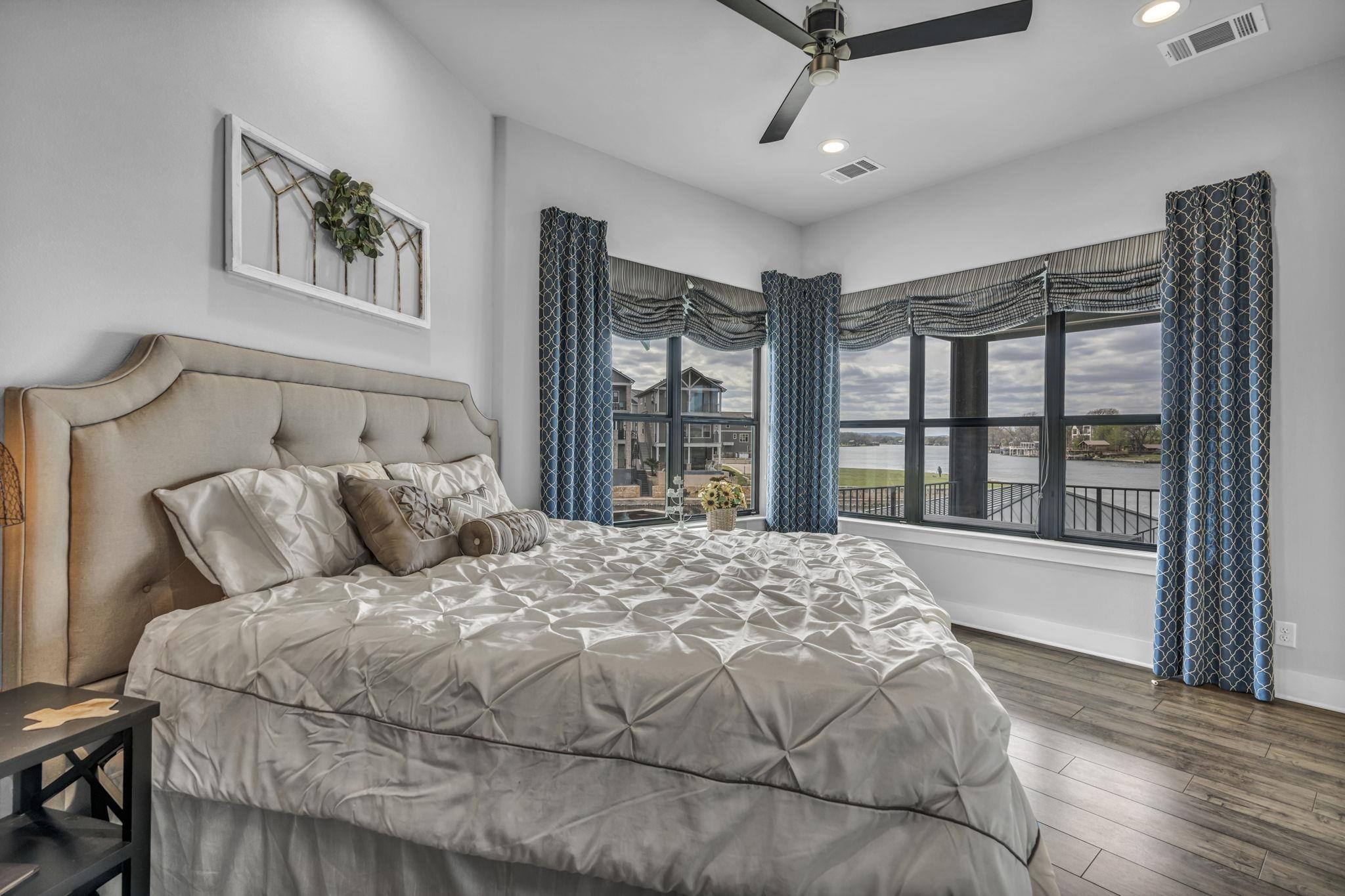 304 Clearwater Drive