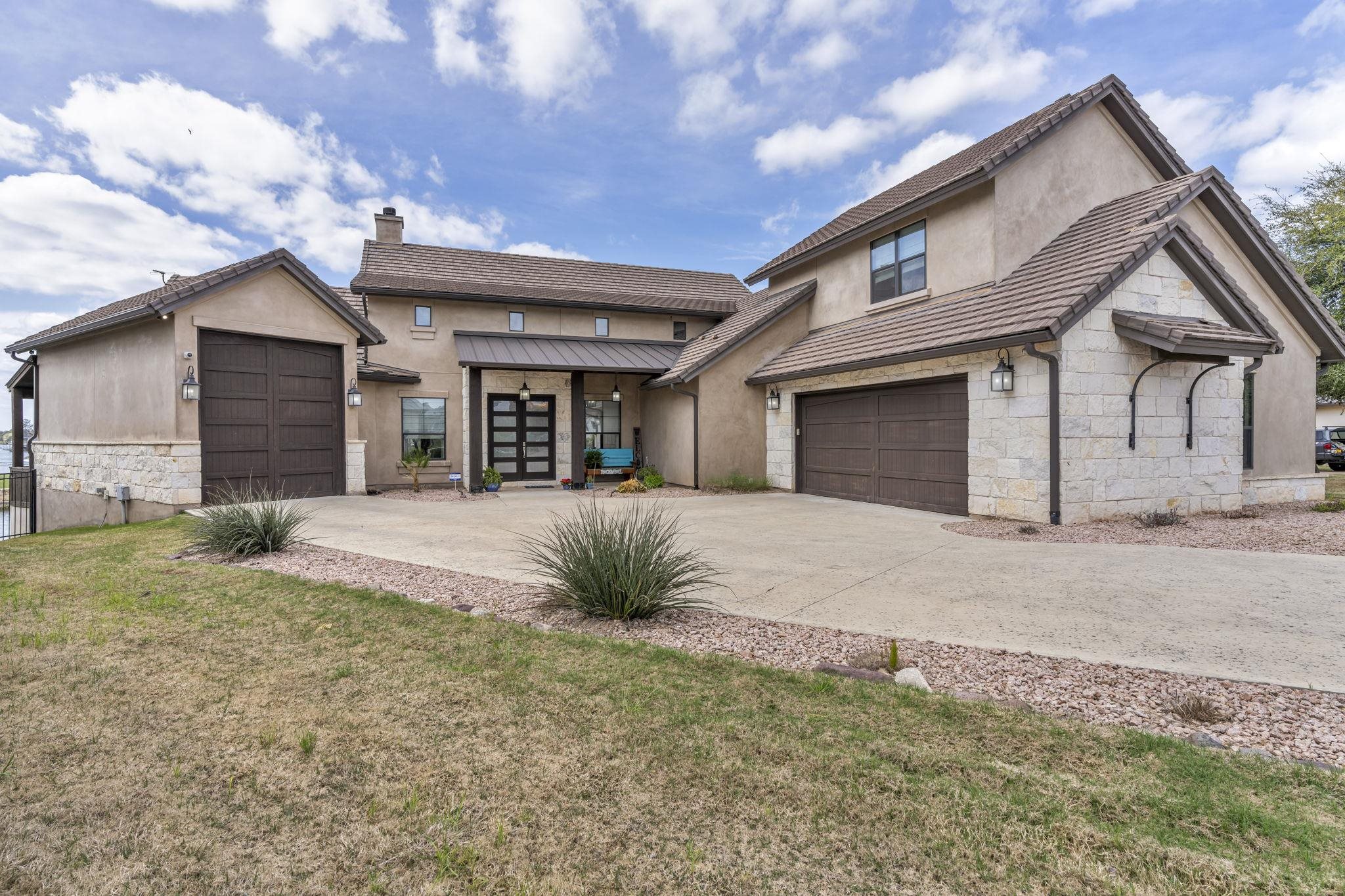 304 Clearwater Drive