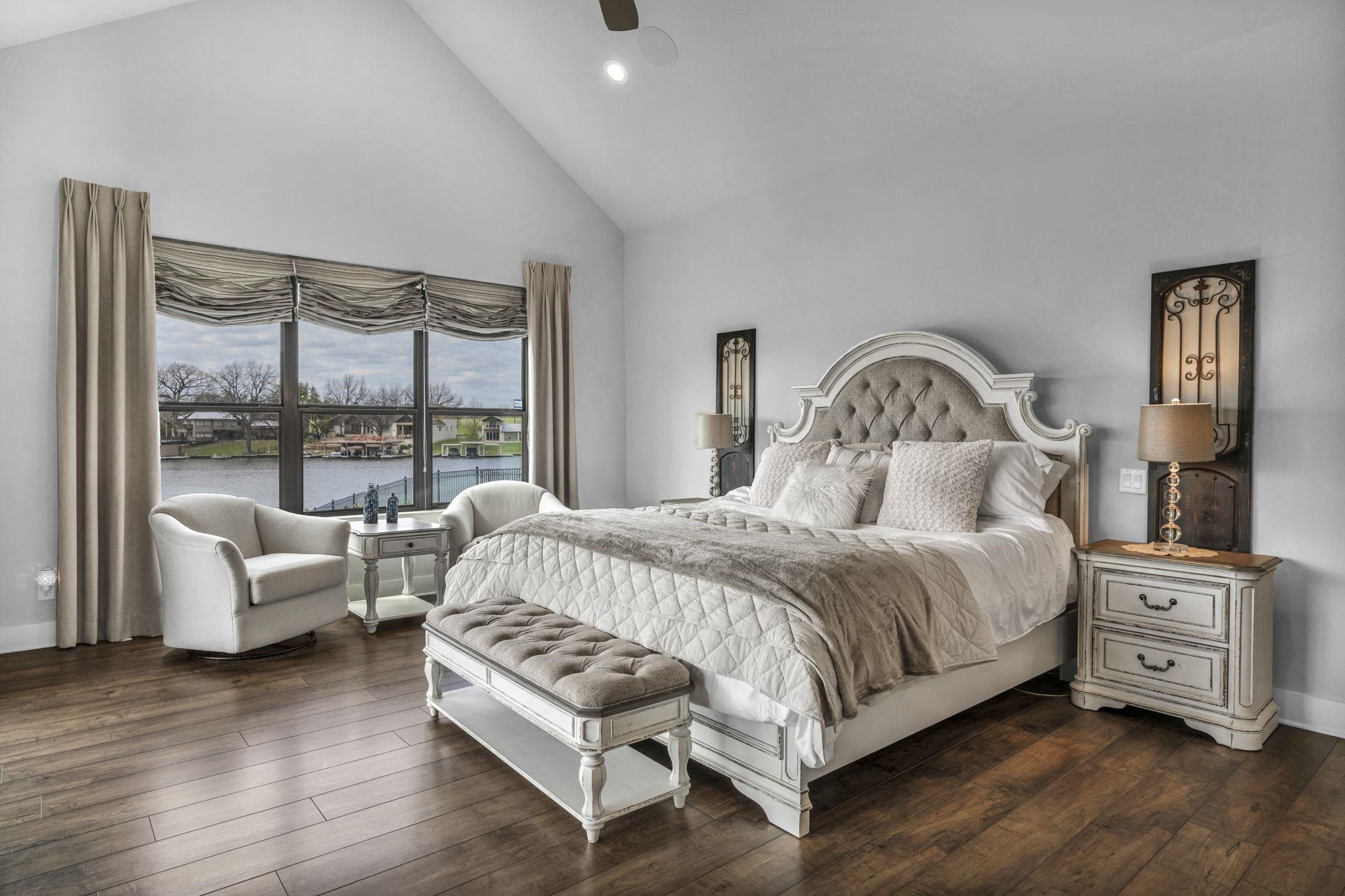 304 Clearwater Drive