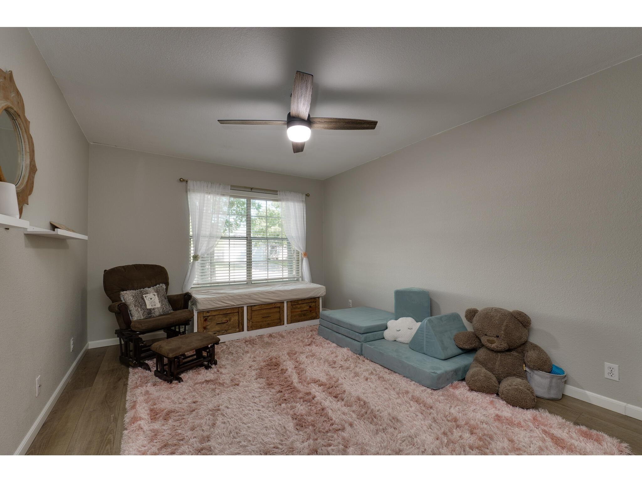 106 Presidio Drive