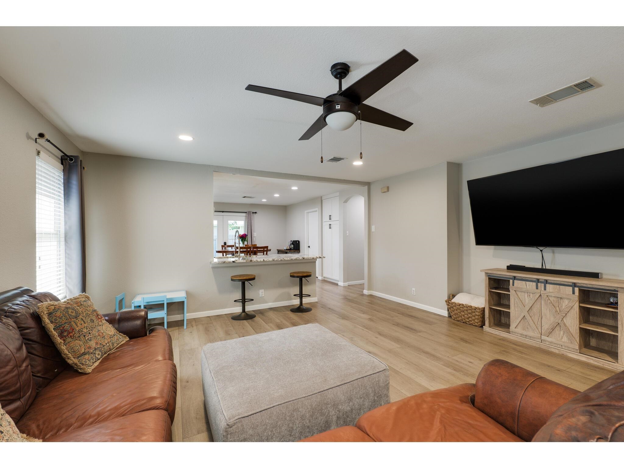 106 Presidio Drive