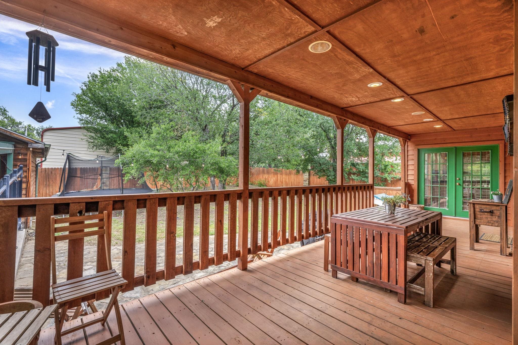 251 E Lakeshore Drive