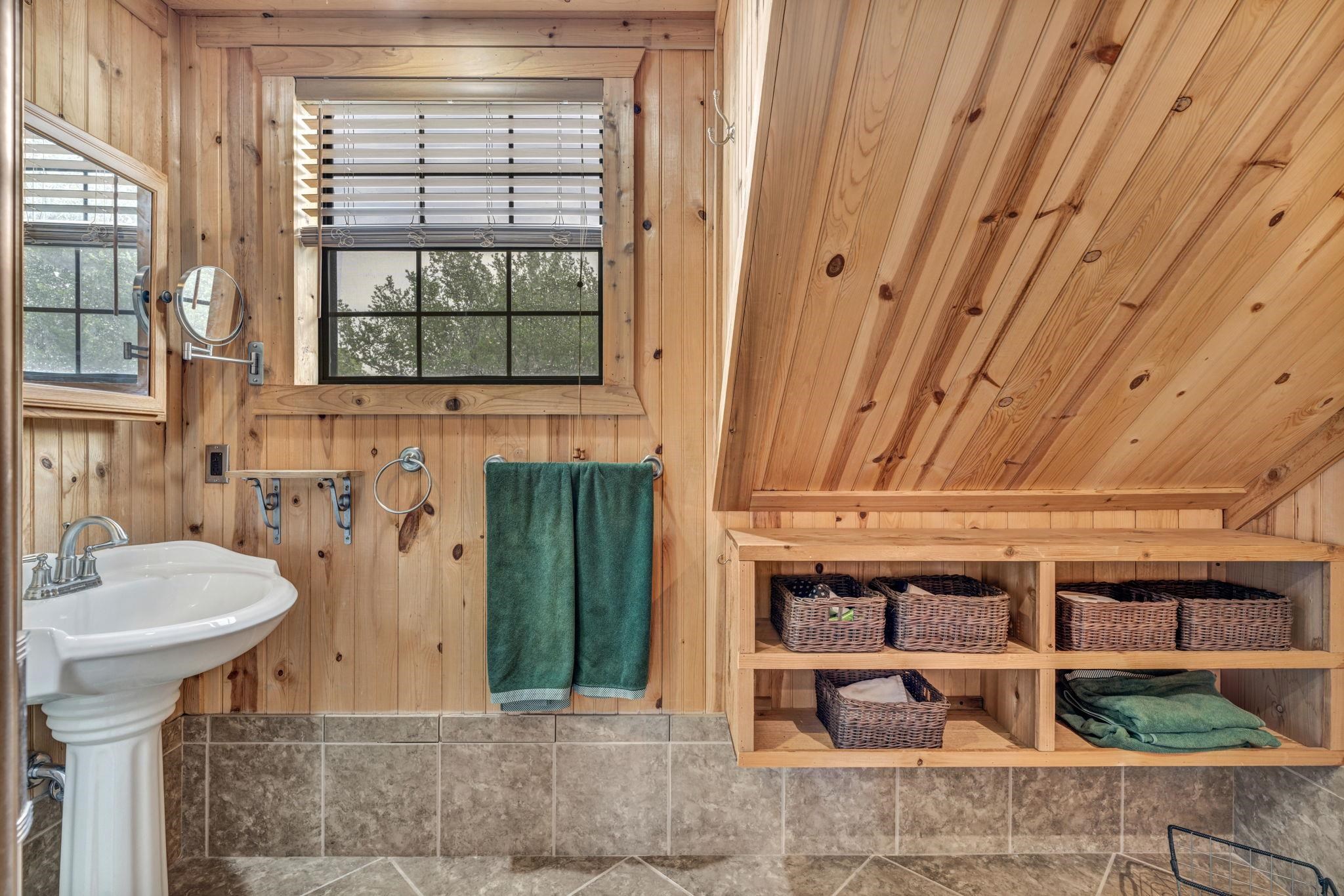 251 E Lakeshore Drive