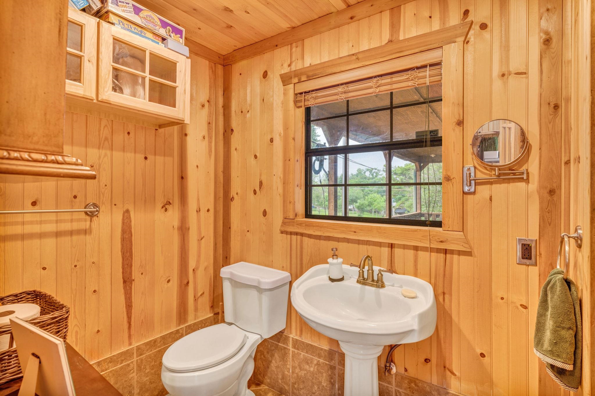 251 E Lakeshore Drive