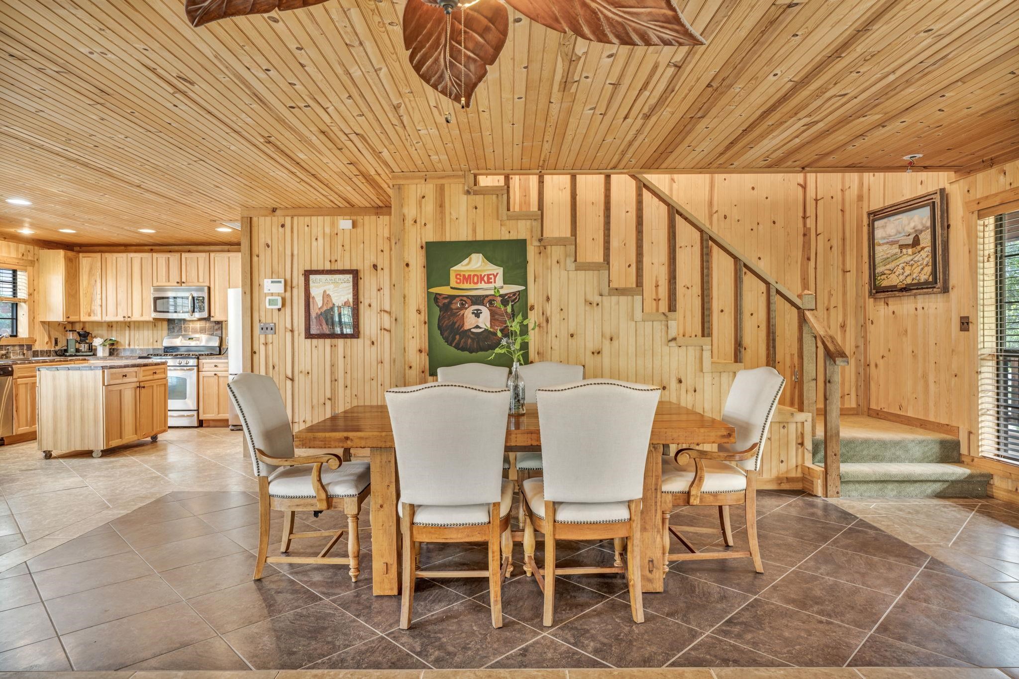 251 E Lakeshore Drive