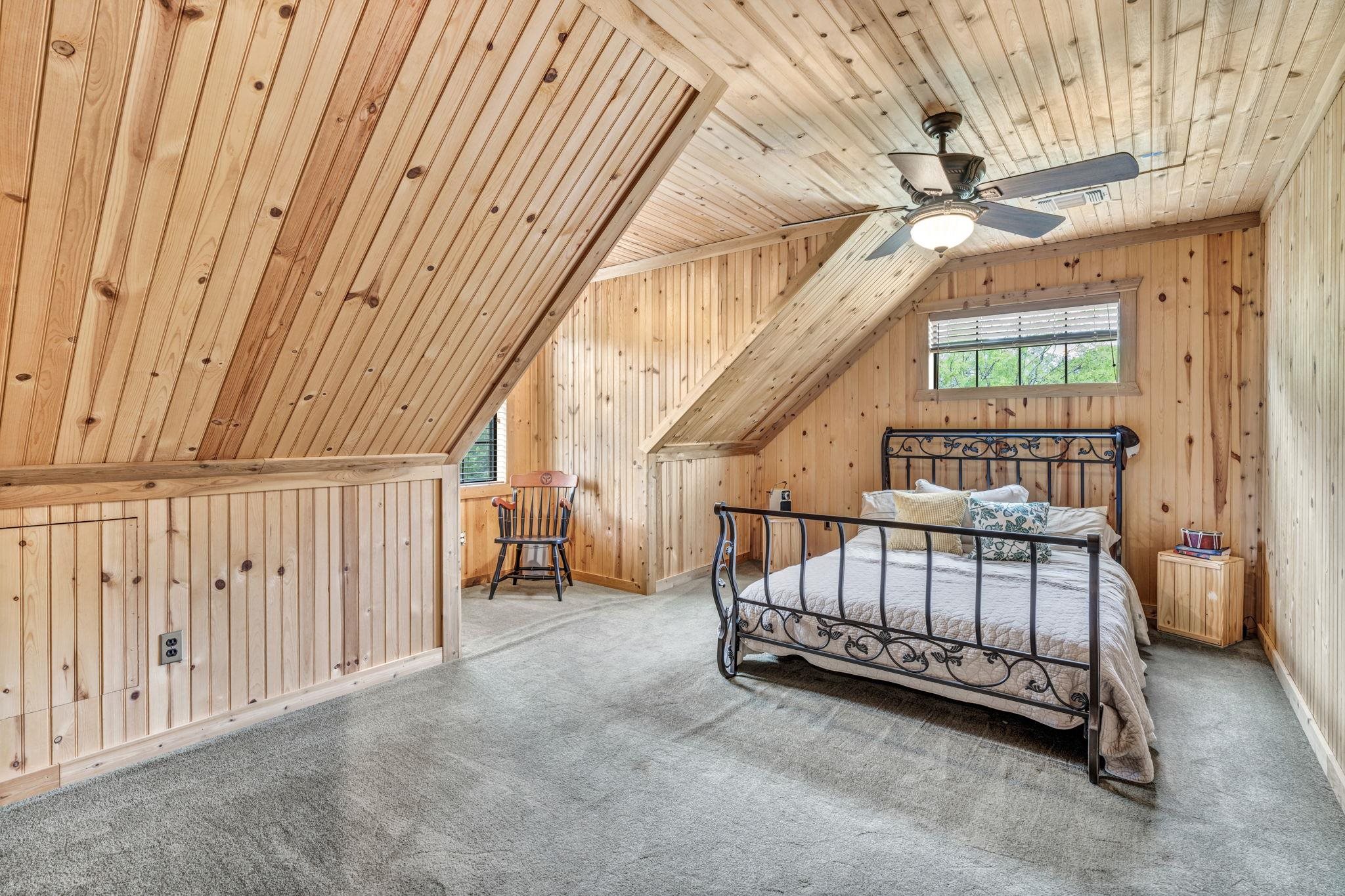 251 E Lakeshore Drive