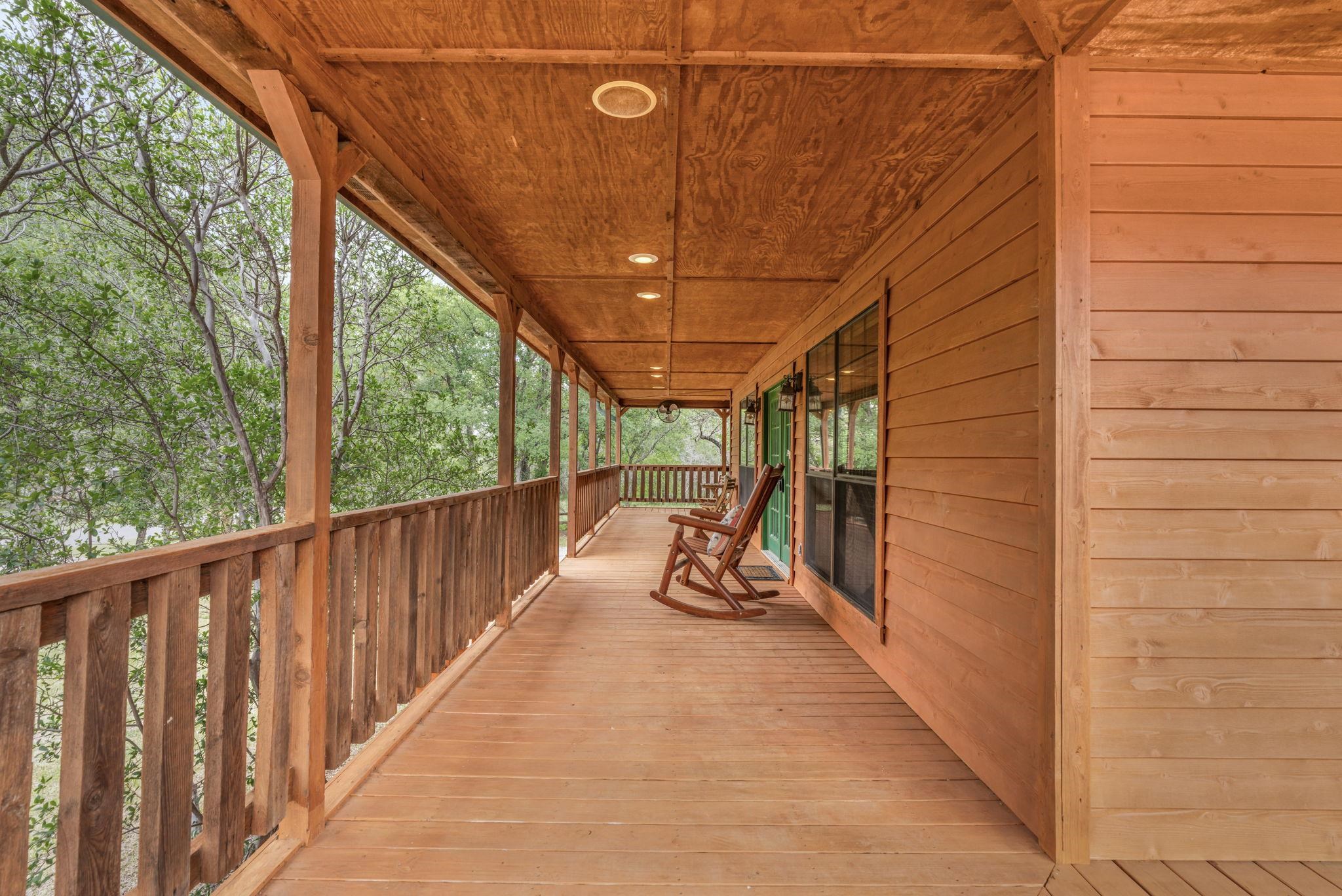 251 E Lakeshore Drive