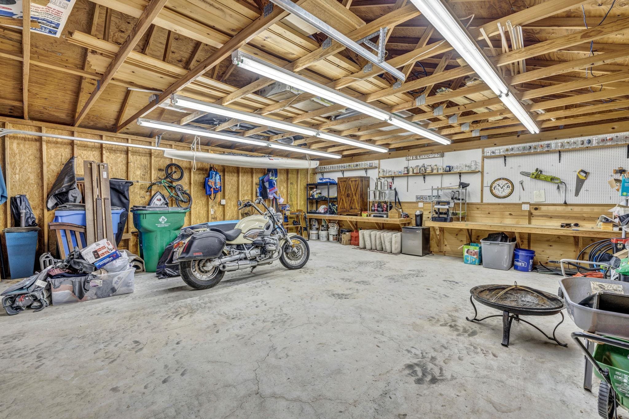 251 E Lakeshore Drive