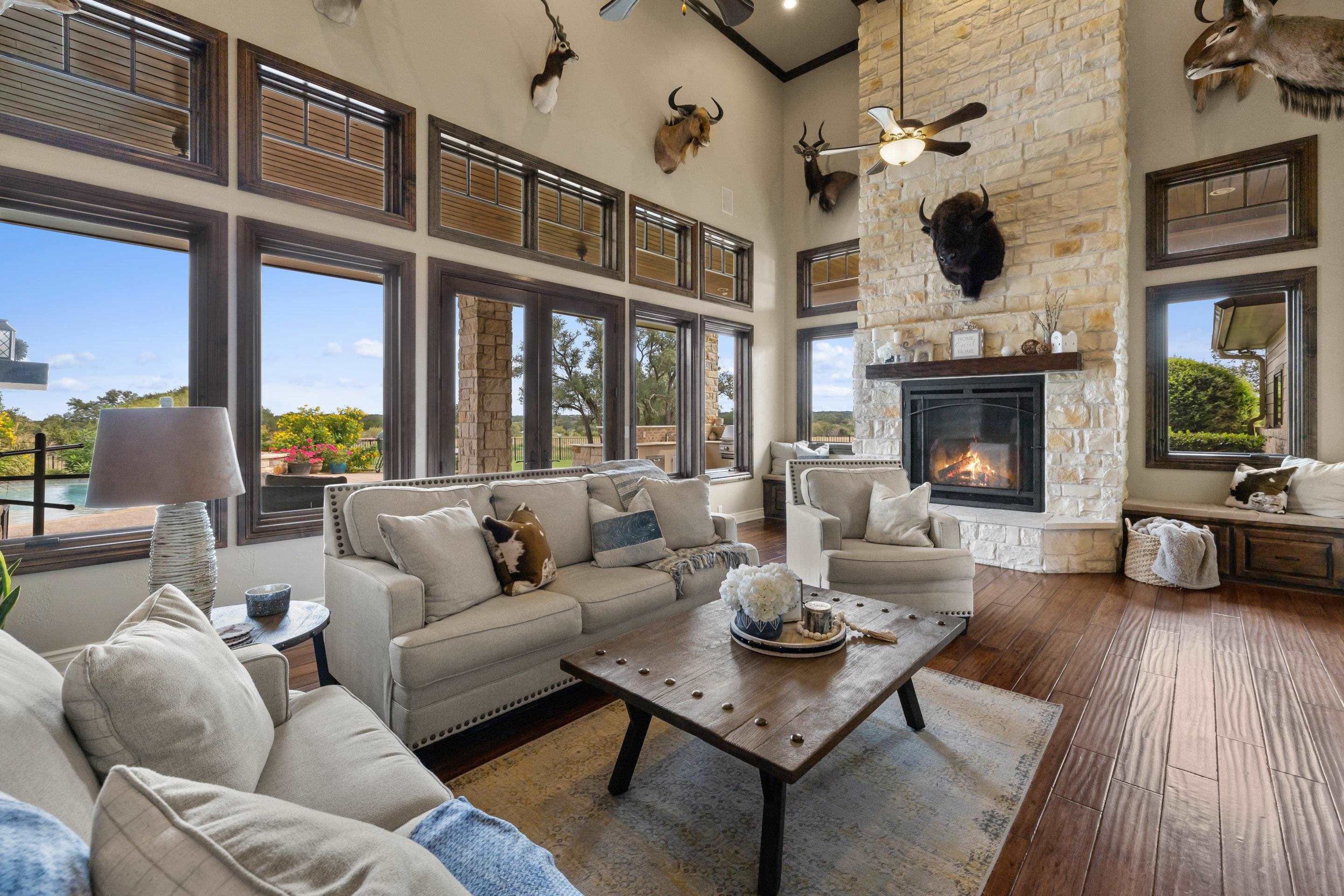 3085 County Road 200