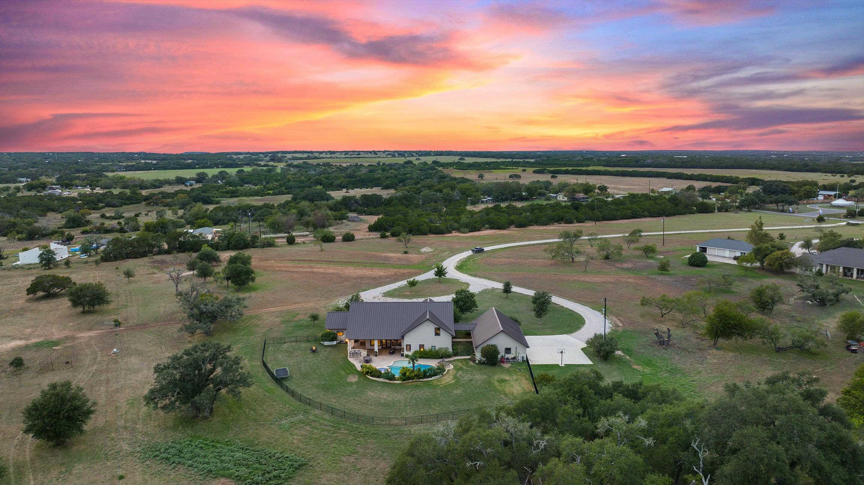 3085 County Road 200