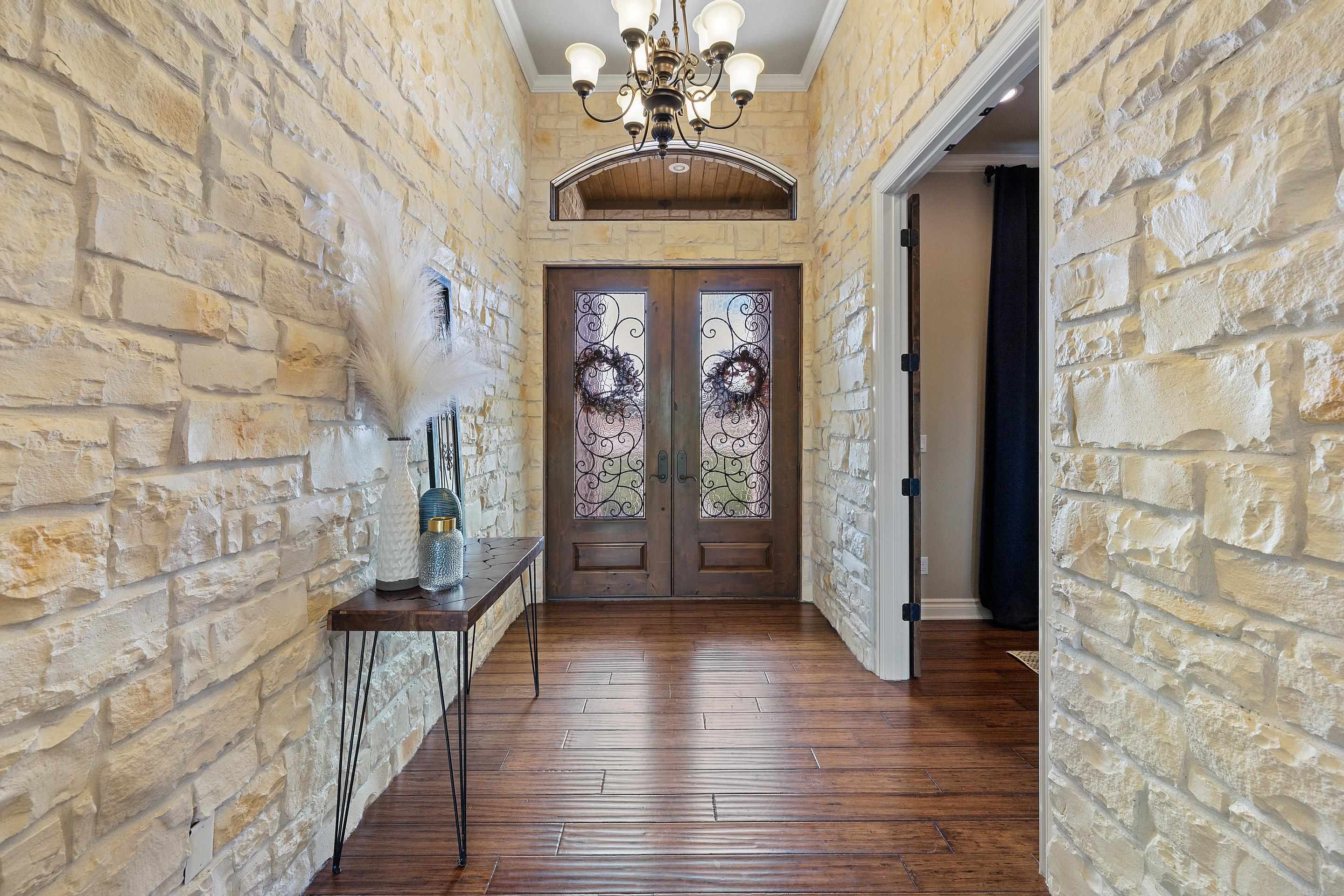 3085 County Road 200