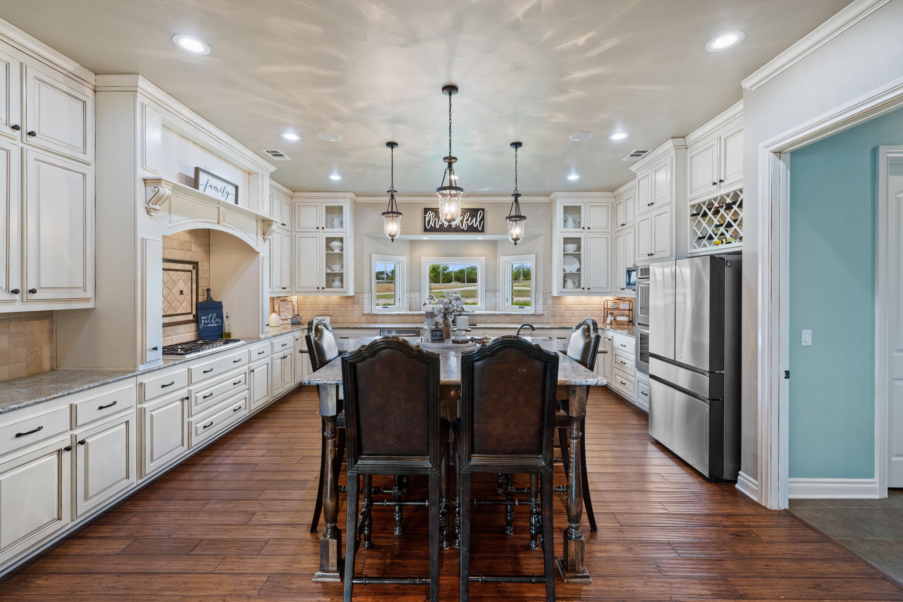 3085 County Road 200