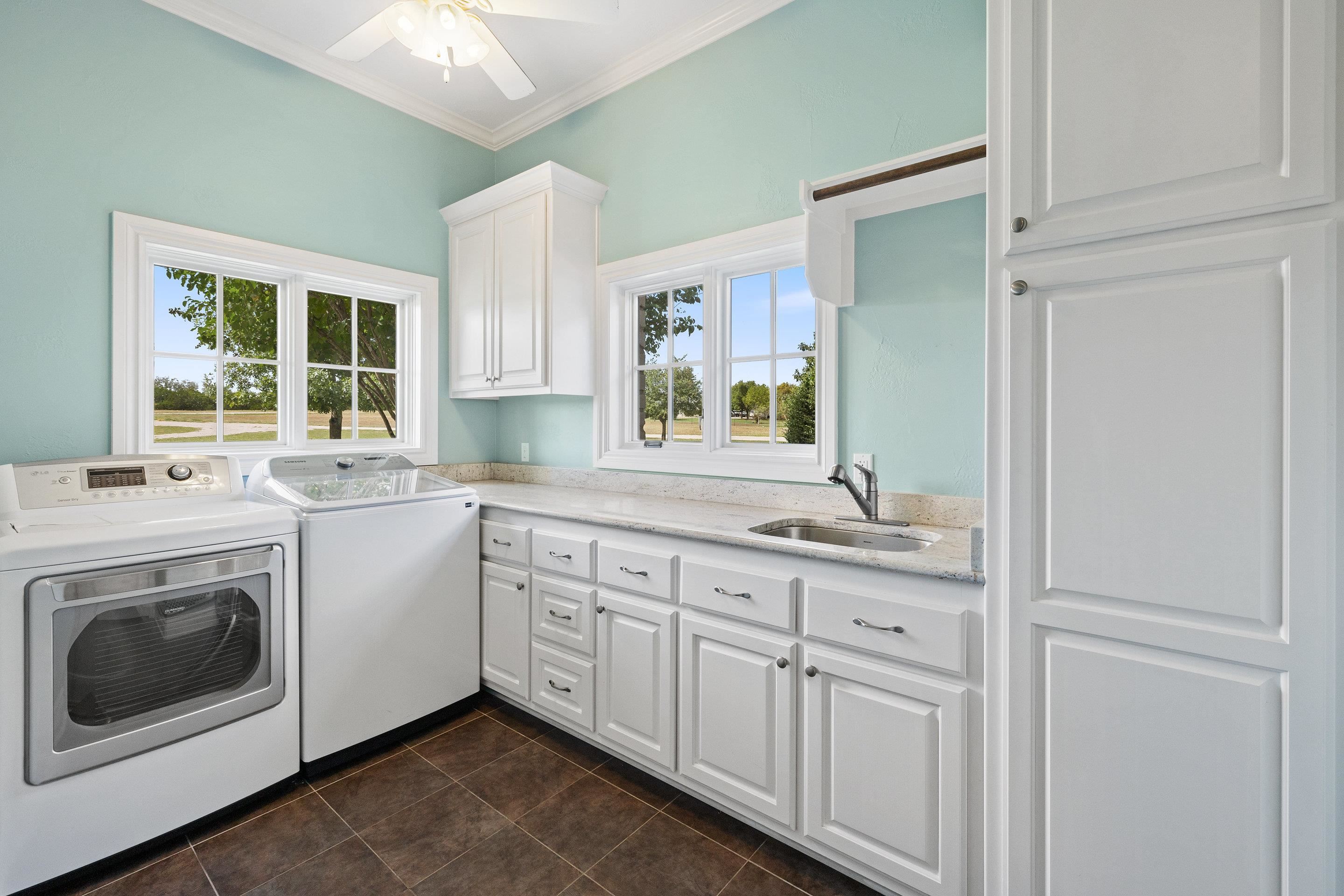 3085 County Road 200