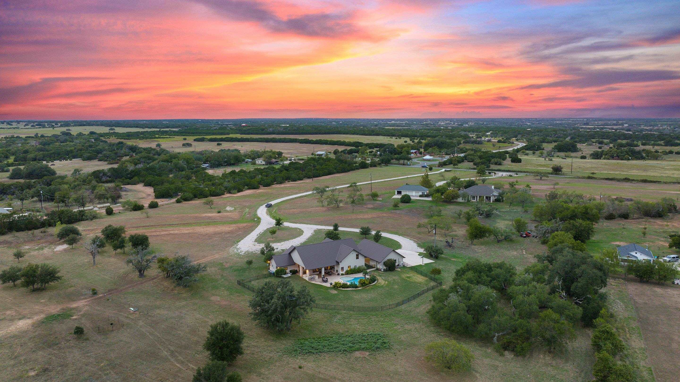 3085 County Road 200