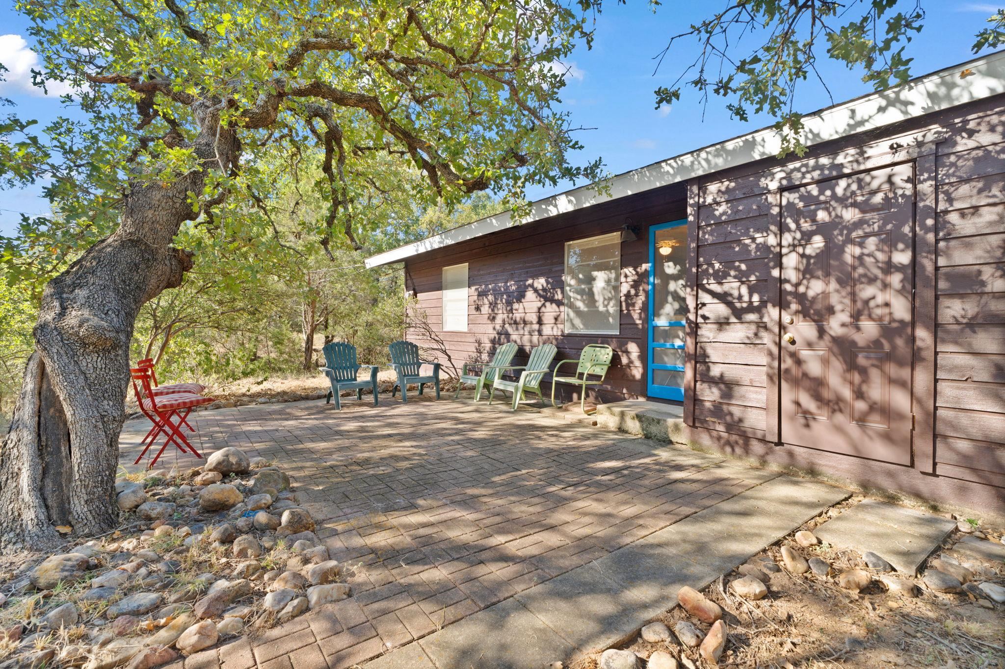 749 Driftwood Ln