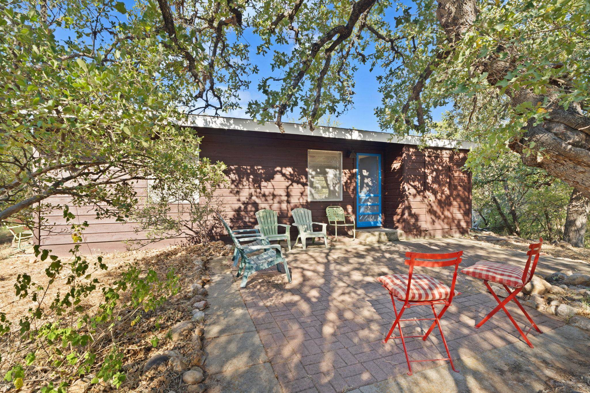 749 Driftwood Ln