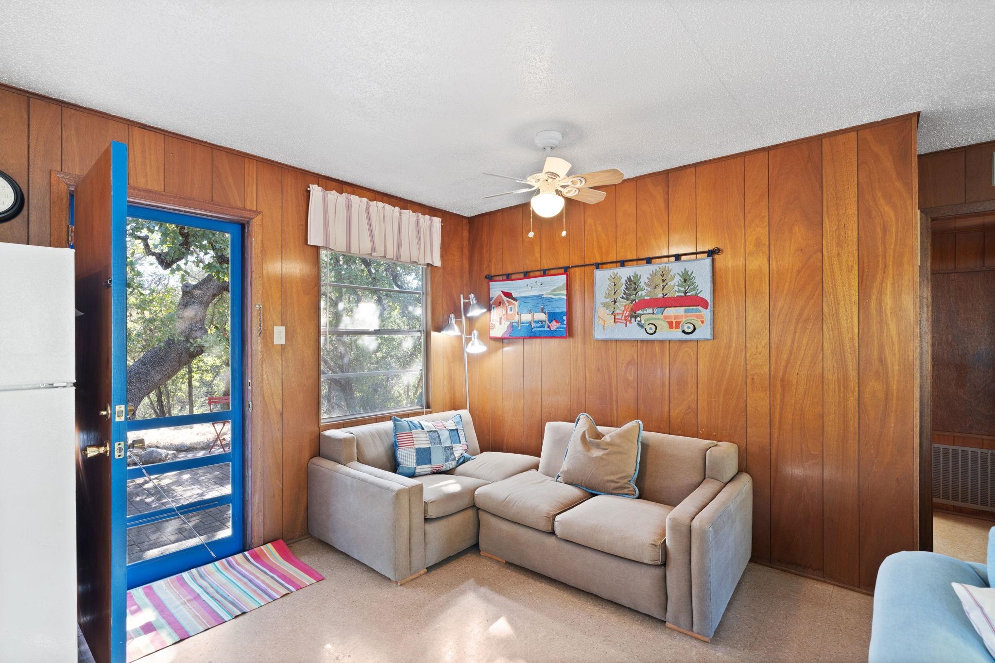 749 Driftwood Ln
