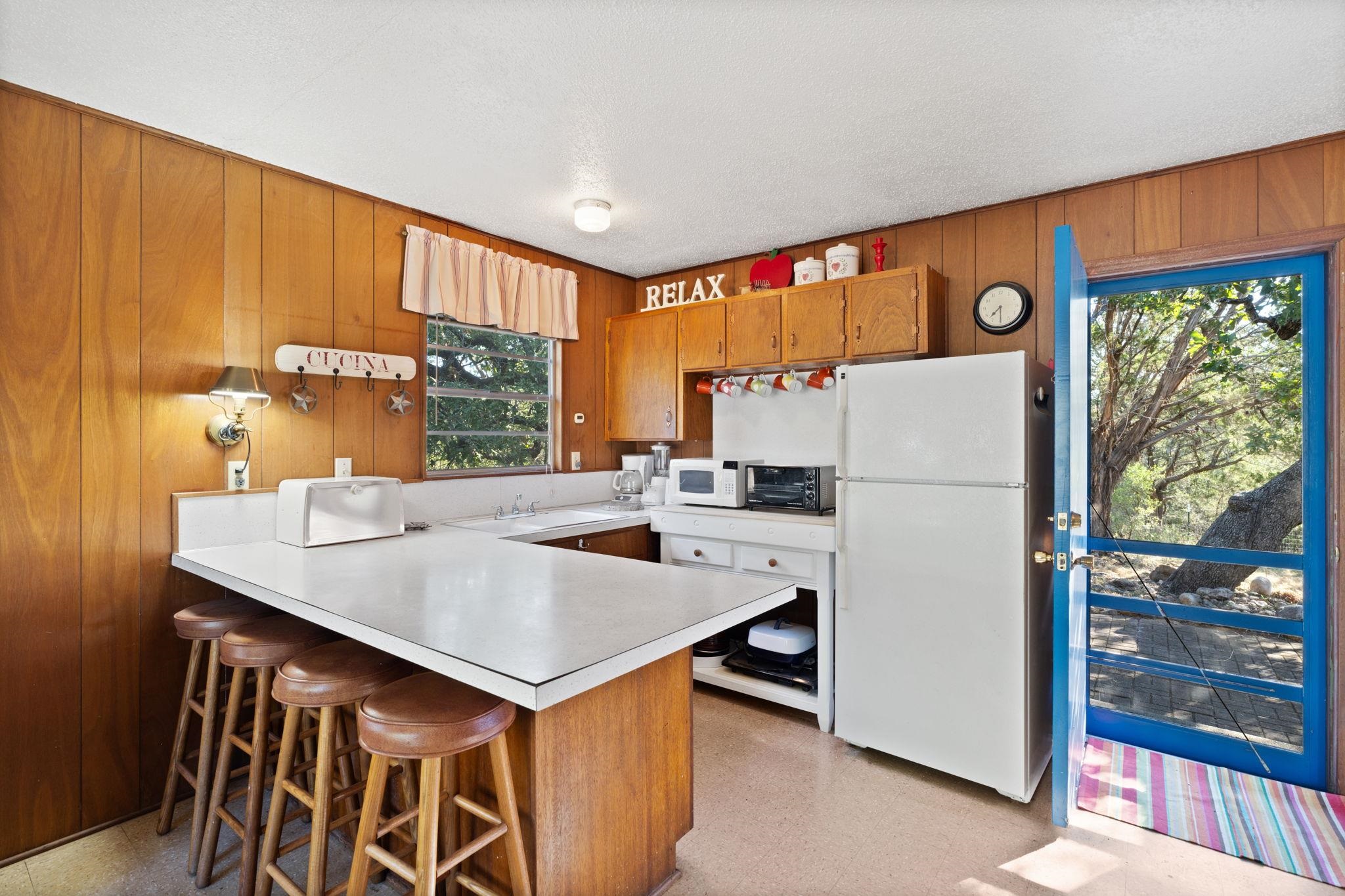 749 Driftwood Ln