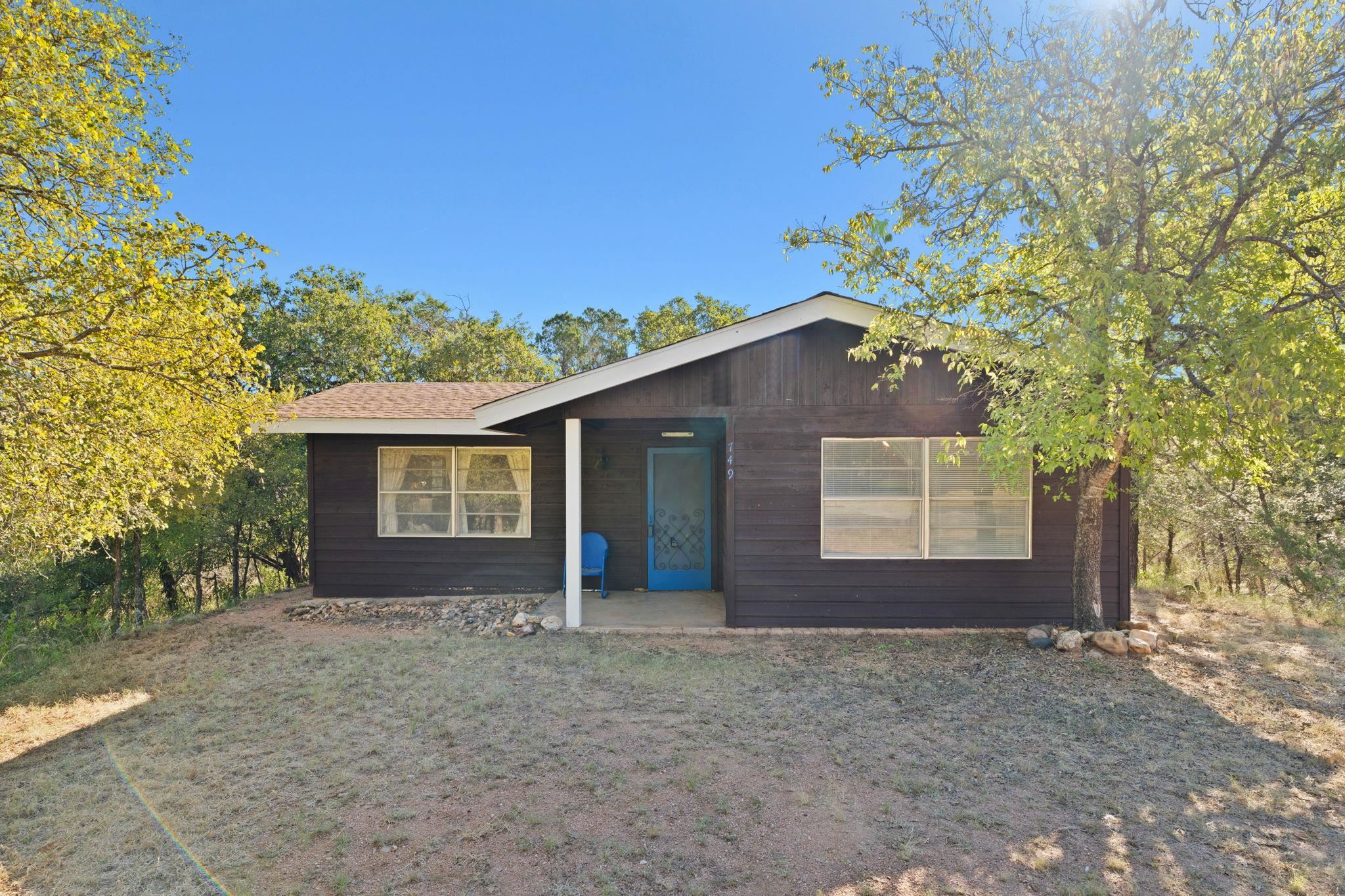 749 Driftwood Ln