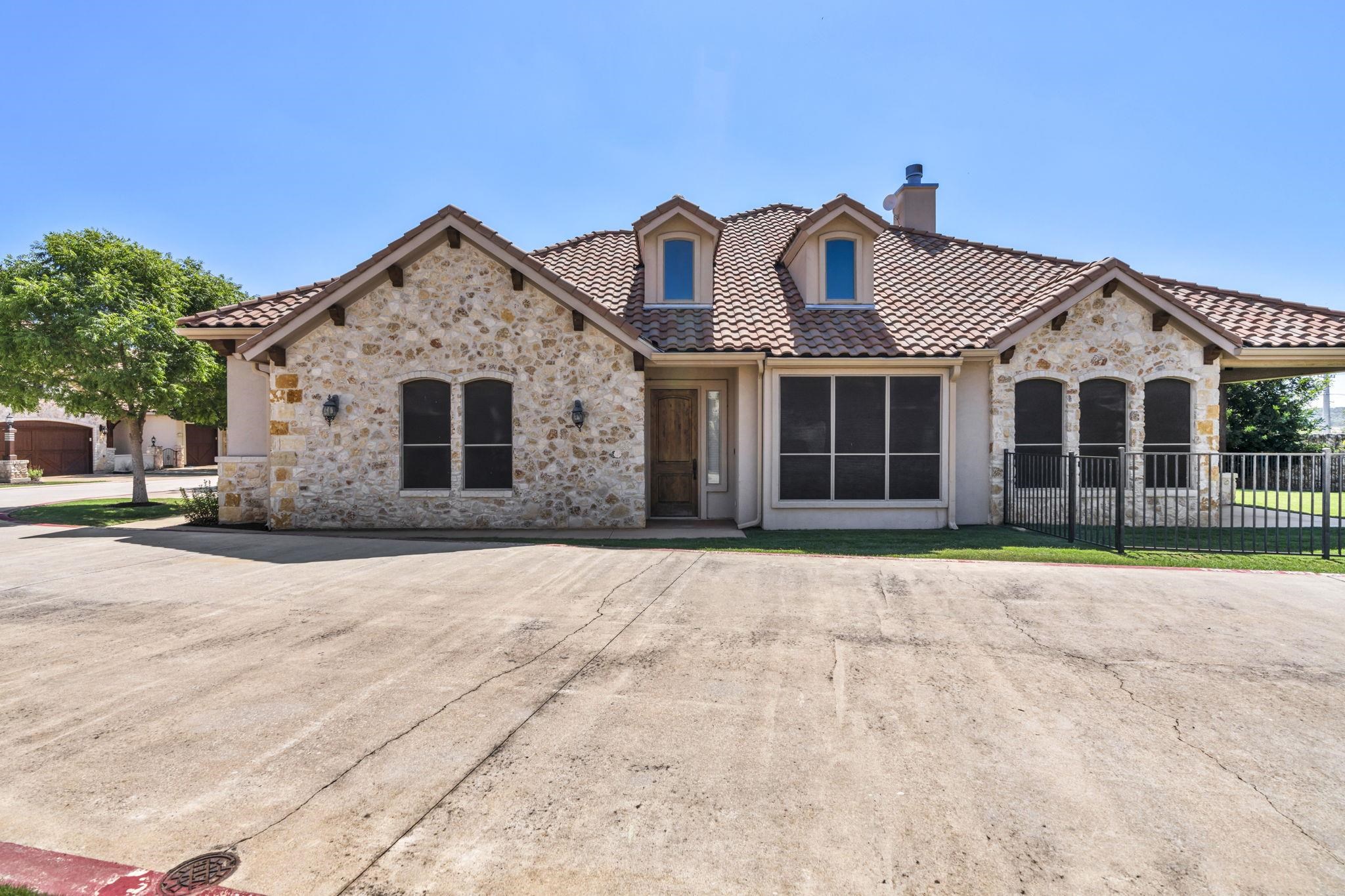 307 Enclave Circle