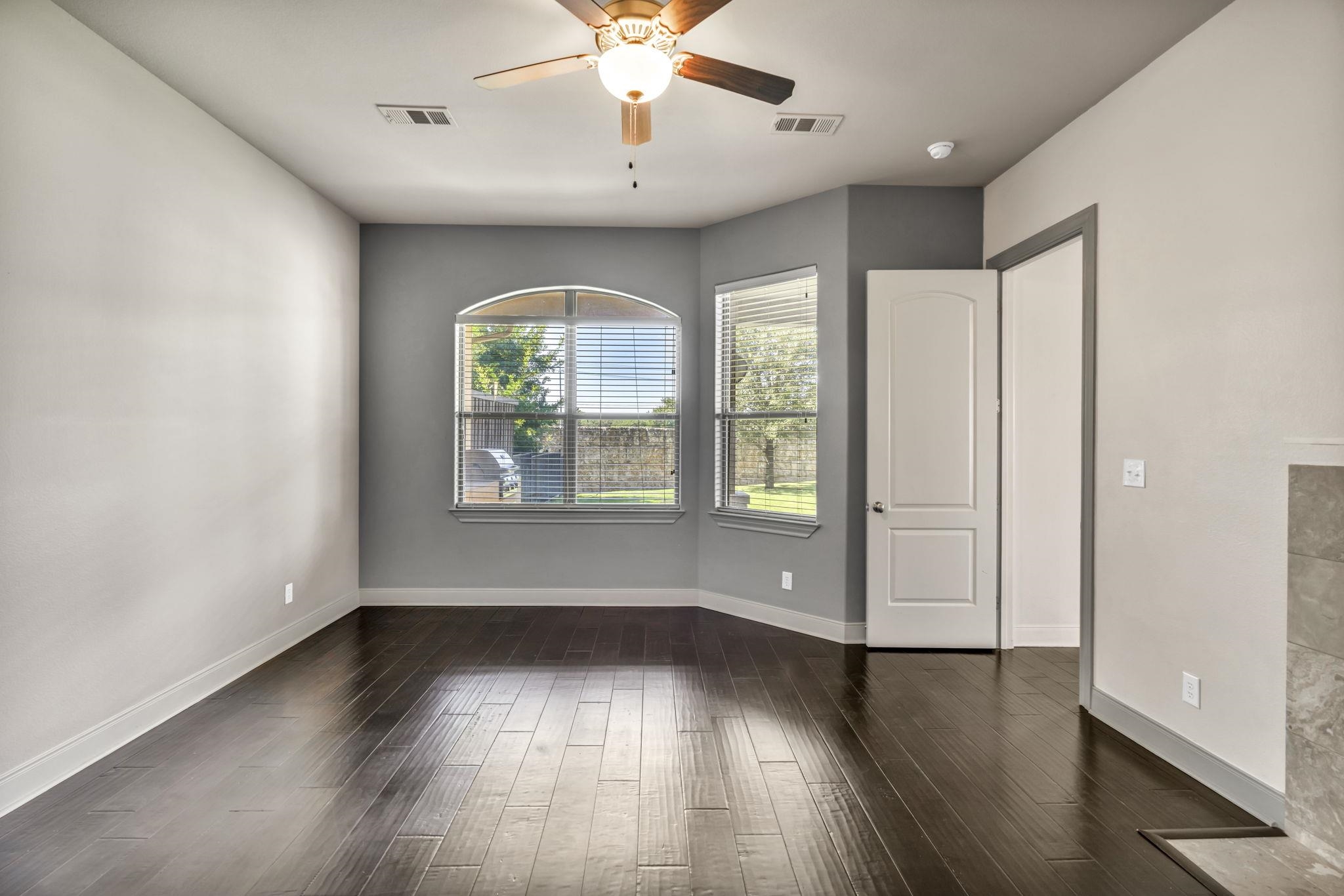 307 Enclave Circle