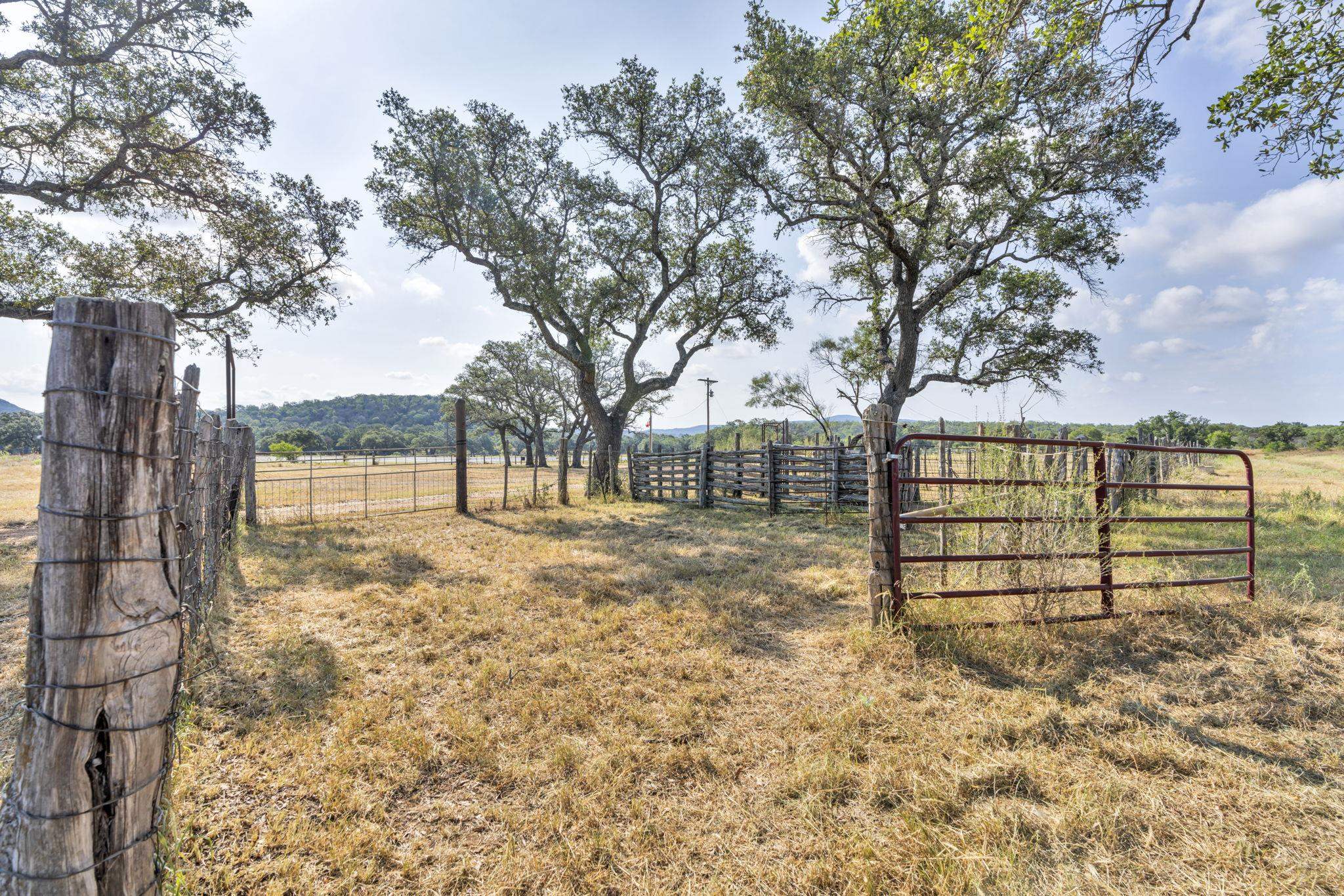 10602 E Highway 71