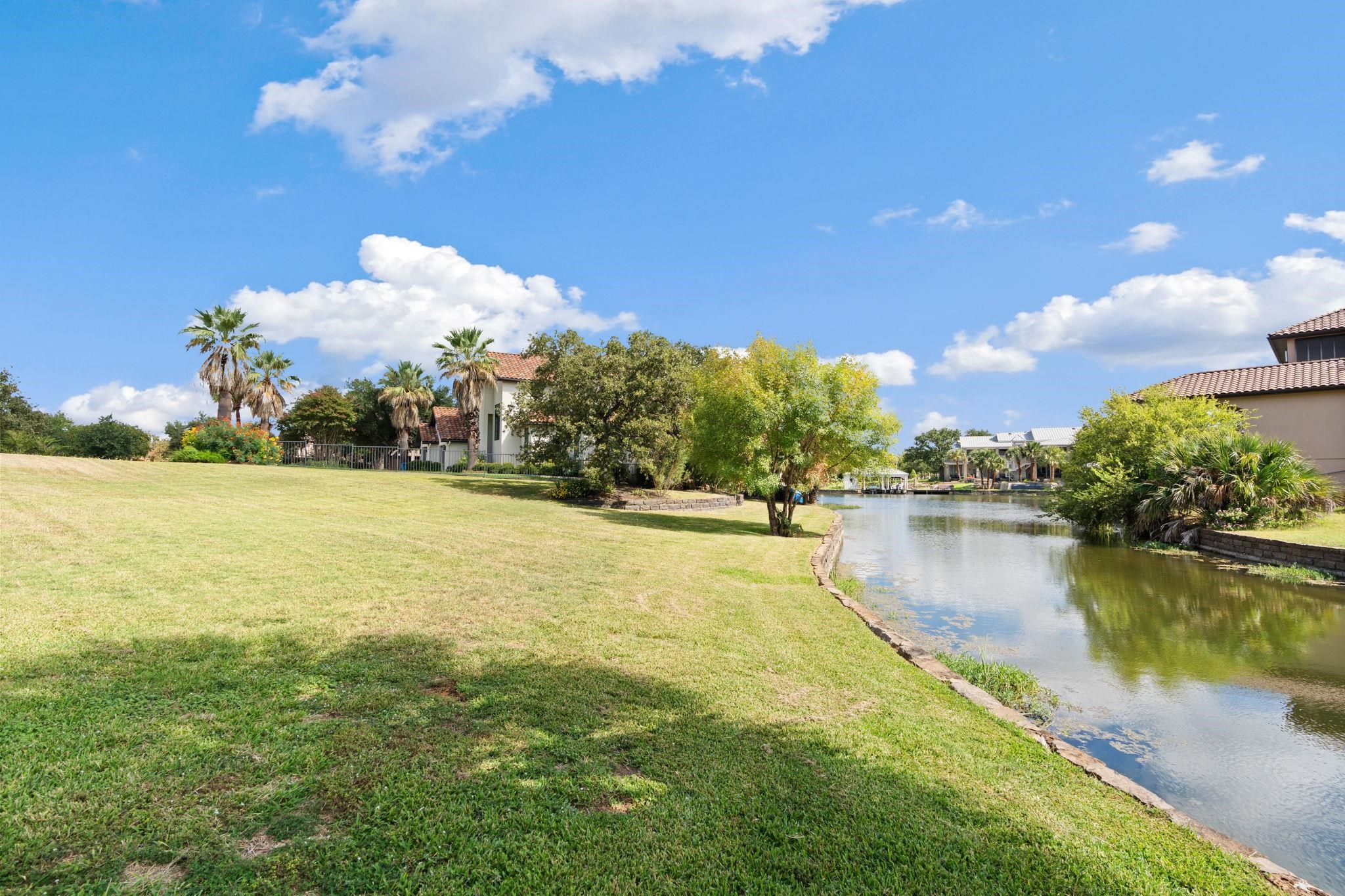 68 Applehead Island Dr